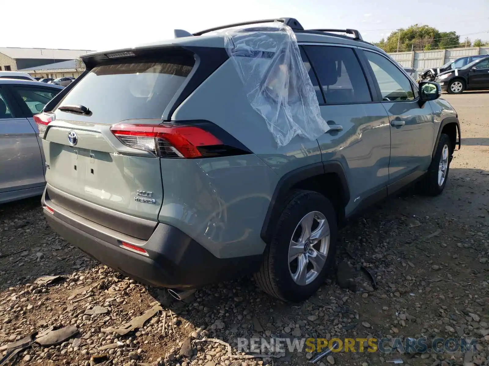 4 Photograph of a damaged car JTMRWRFV0KD021701 TOYOTA RAV4 2019