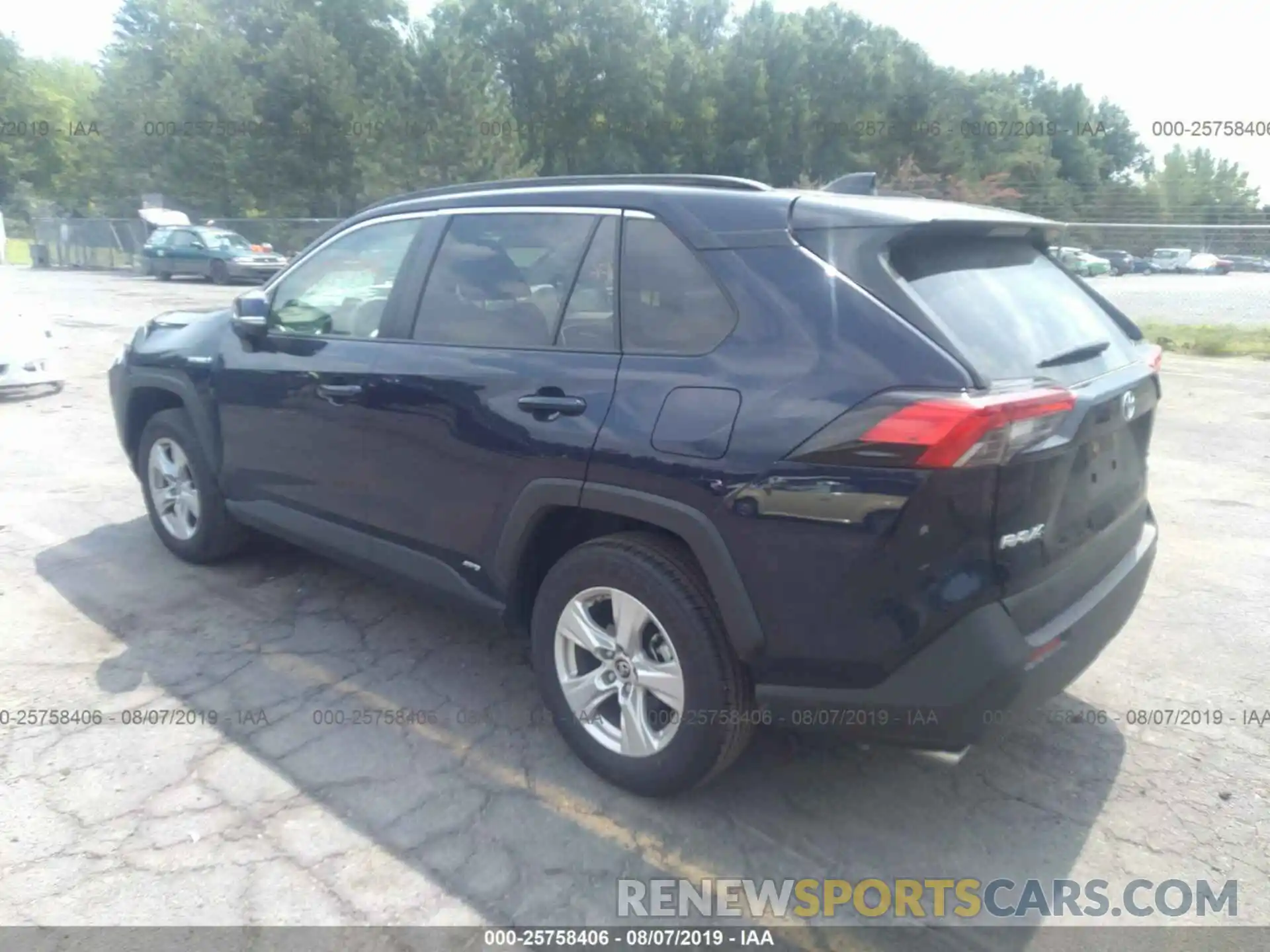 3 Фотография поврежденного автомобиля JTMRWRFV1KD003403 TOYOTA RAV4 2019