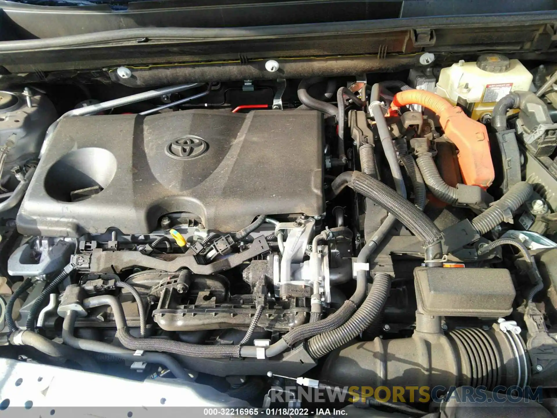 10 Фотография поврежденного автомобиля JTMRWRFV1KD004597 TOYOTA RAV4 2019