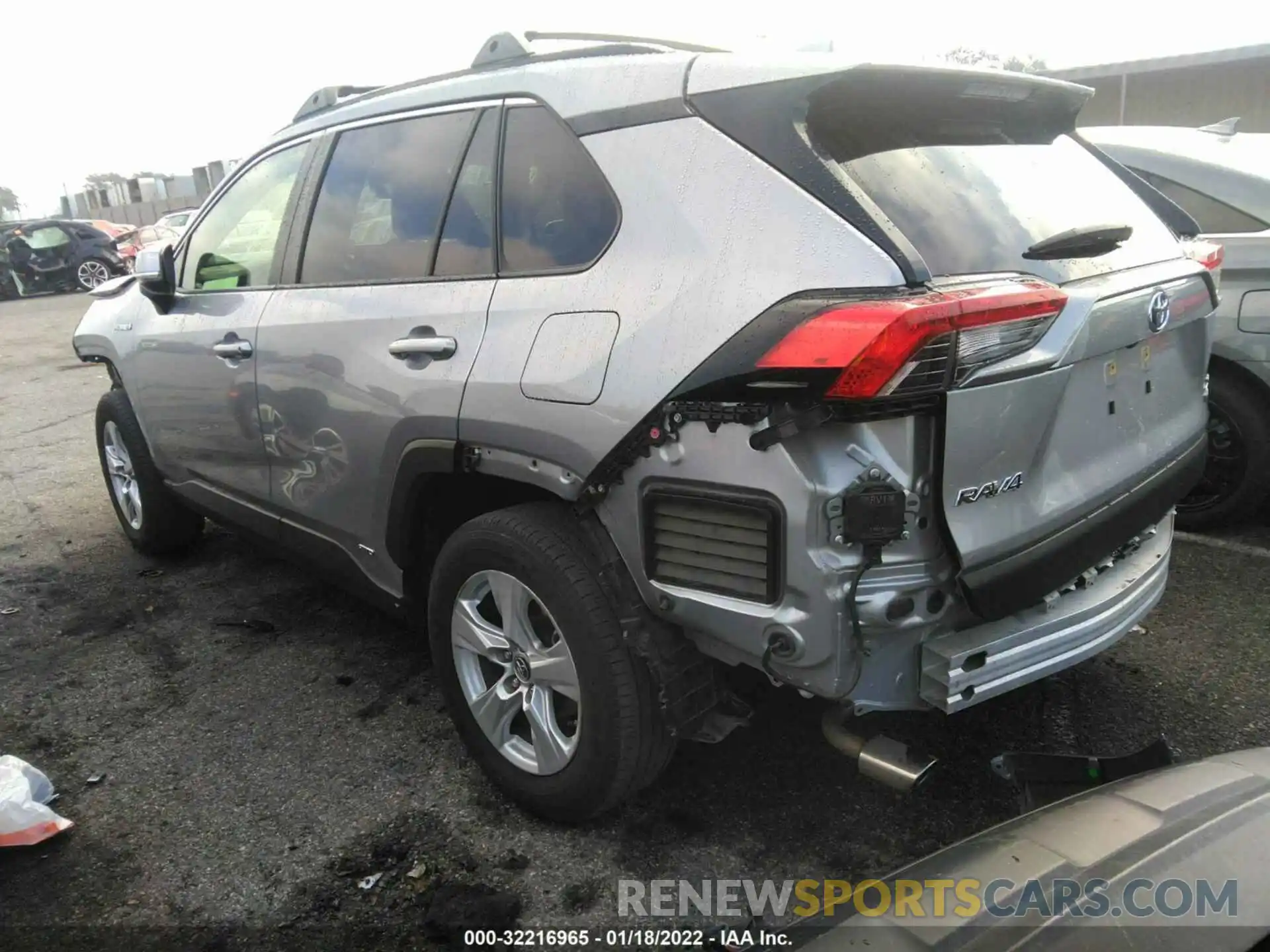 3 Фотография поврежденного автомобиля JTMRWRFV1KD004597 TOYOTA RAV4 2019