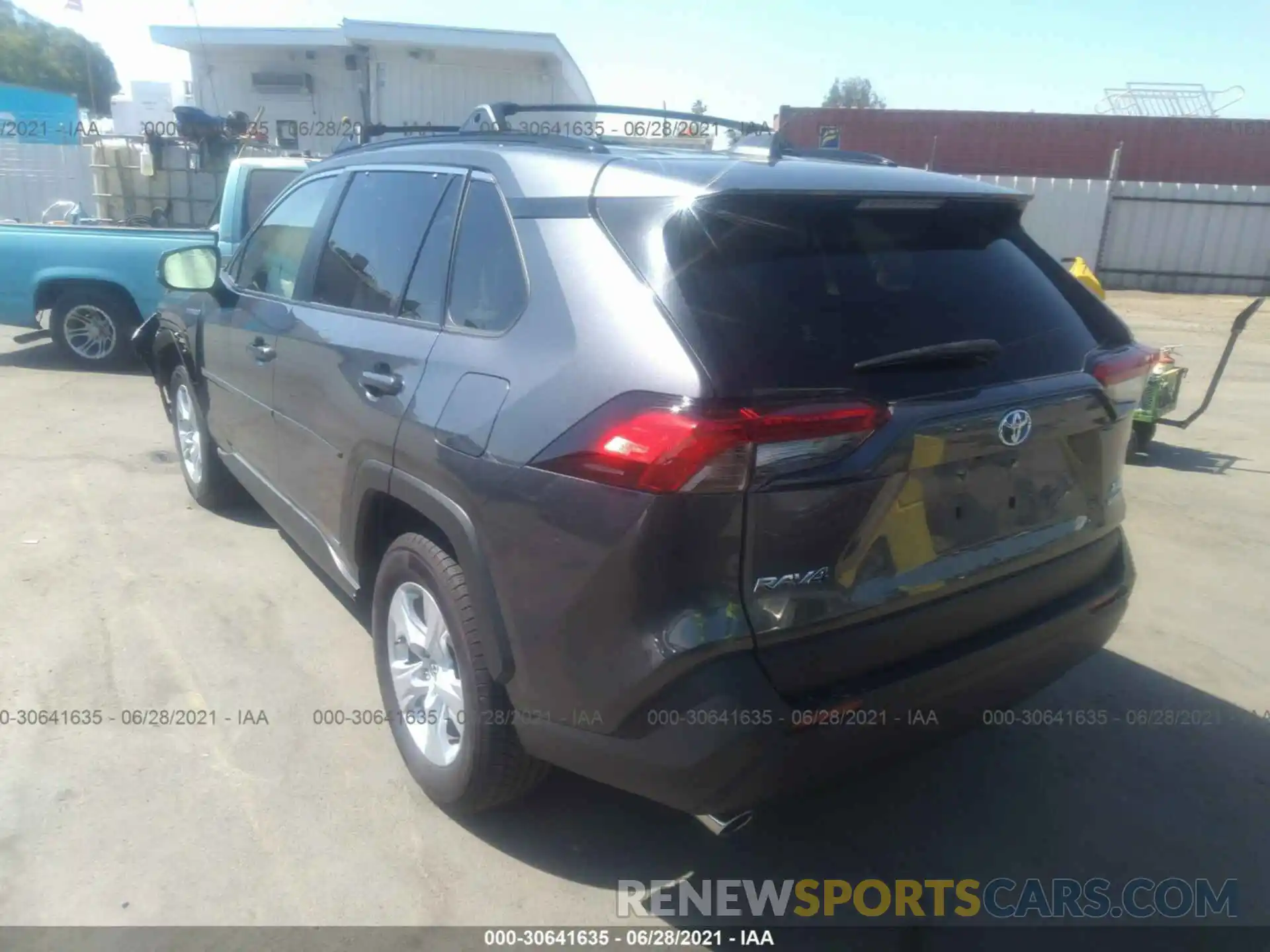 3 Фотография поврежденного автомобиля JTMRWRFV1KD008150 TOYOTA RAV4 2019