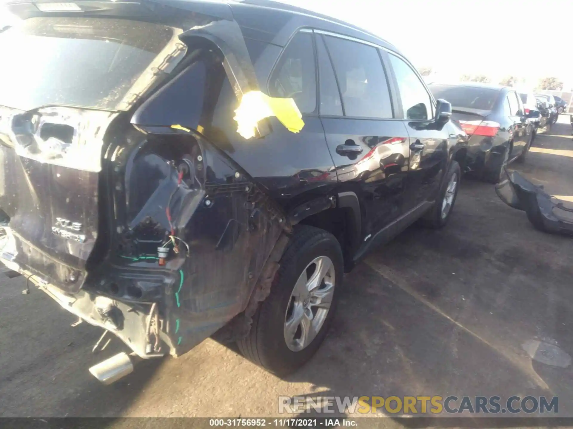 4 Фотография поврежденного автомобиля JTMRWRFV1KD010237 TOYOTA RAV4 2019