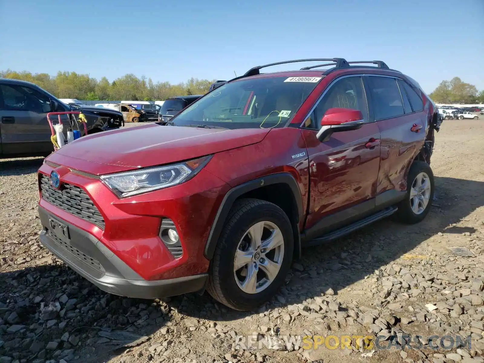 2 Photograph of a damaged car JTMRWRFV1KD030424 TOYOTA RAV4 2019