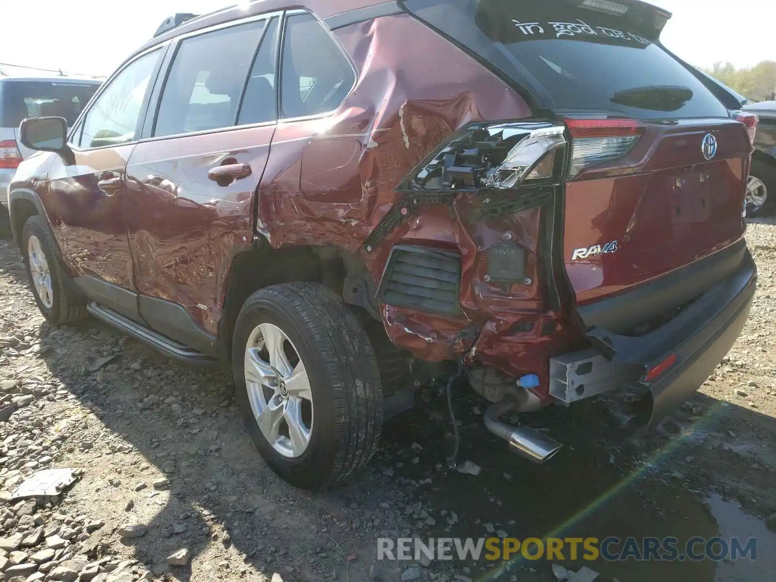 9 Photograph of a damaged car JTMRWRFV1KD030424 TOYOTA RAV4 2019