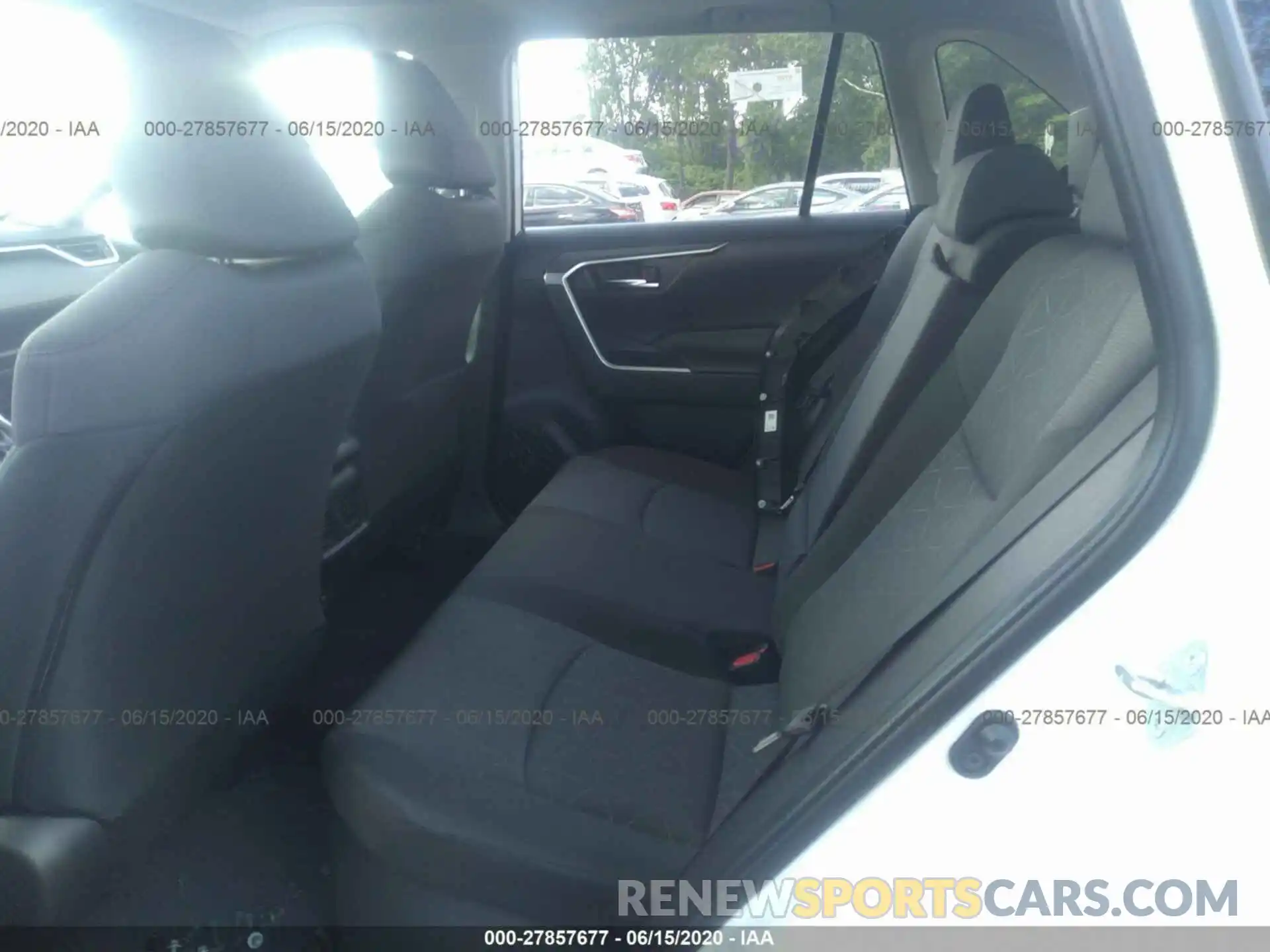 8 Photograph of a damaged car JTMRWRFV1KD035686 TOYOTA RAV4 2019