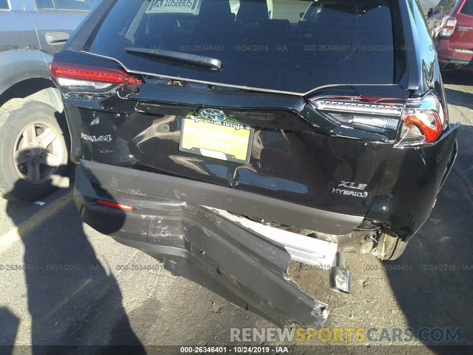 6 Photograph of a damaged car JTMRWRFV1KD036451 TOYOTA RAV4 2019