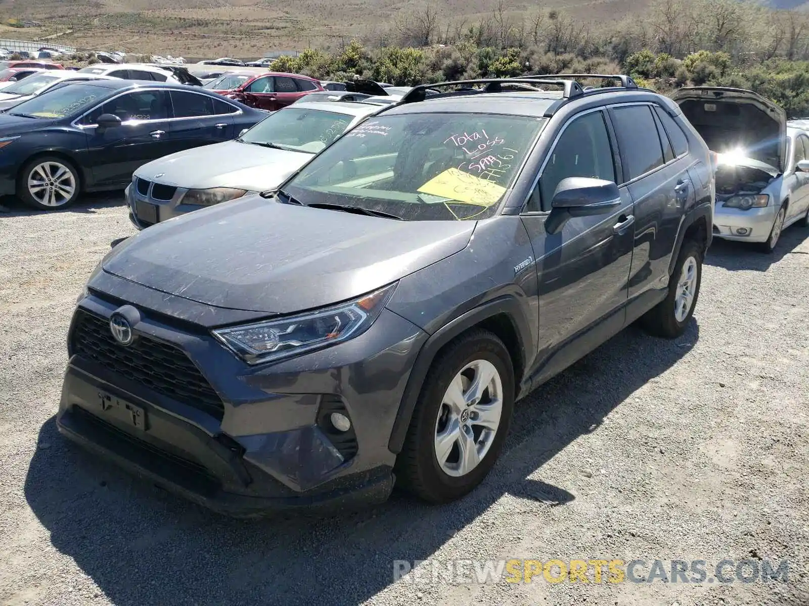 2 Photograph of a damaged car JTMRWRFV1KJ005962 TOYOTA RAV4 2019