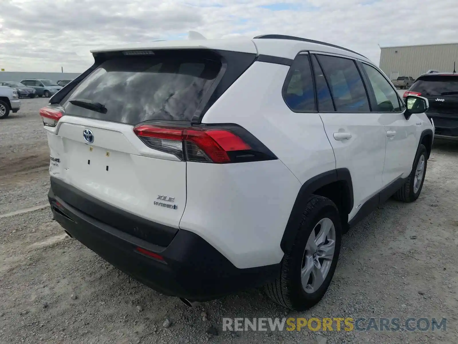 4 Photograph of a damaged car JTMRWRFV3KD006707 TOYOTA RAV4 2019