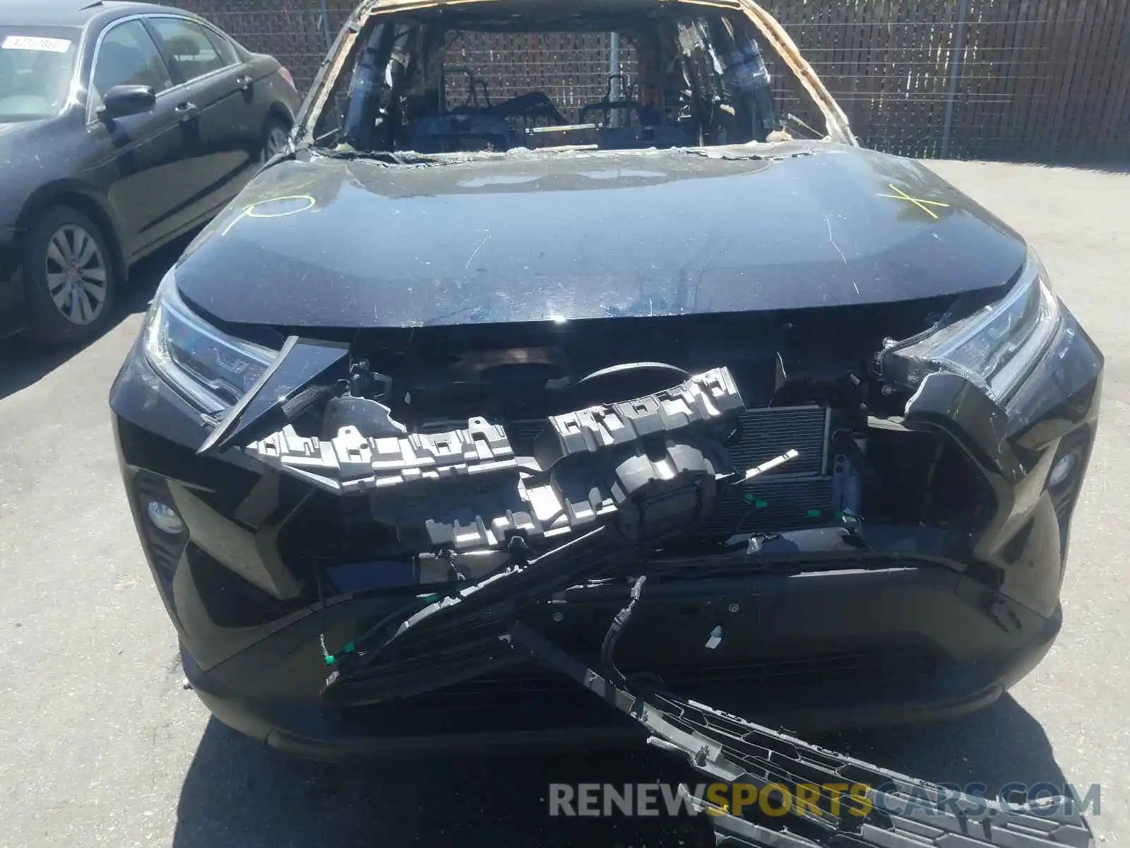 7 Photograph of a damaged car JTMRWRFV3KD012040 TOYOTA RAV4 2019