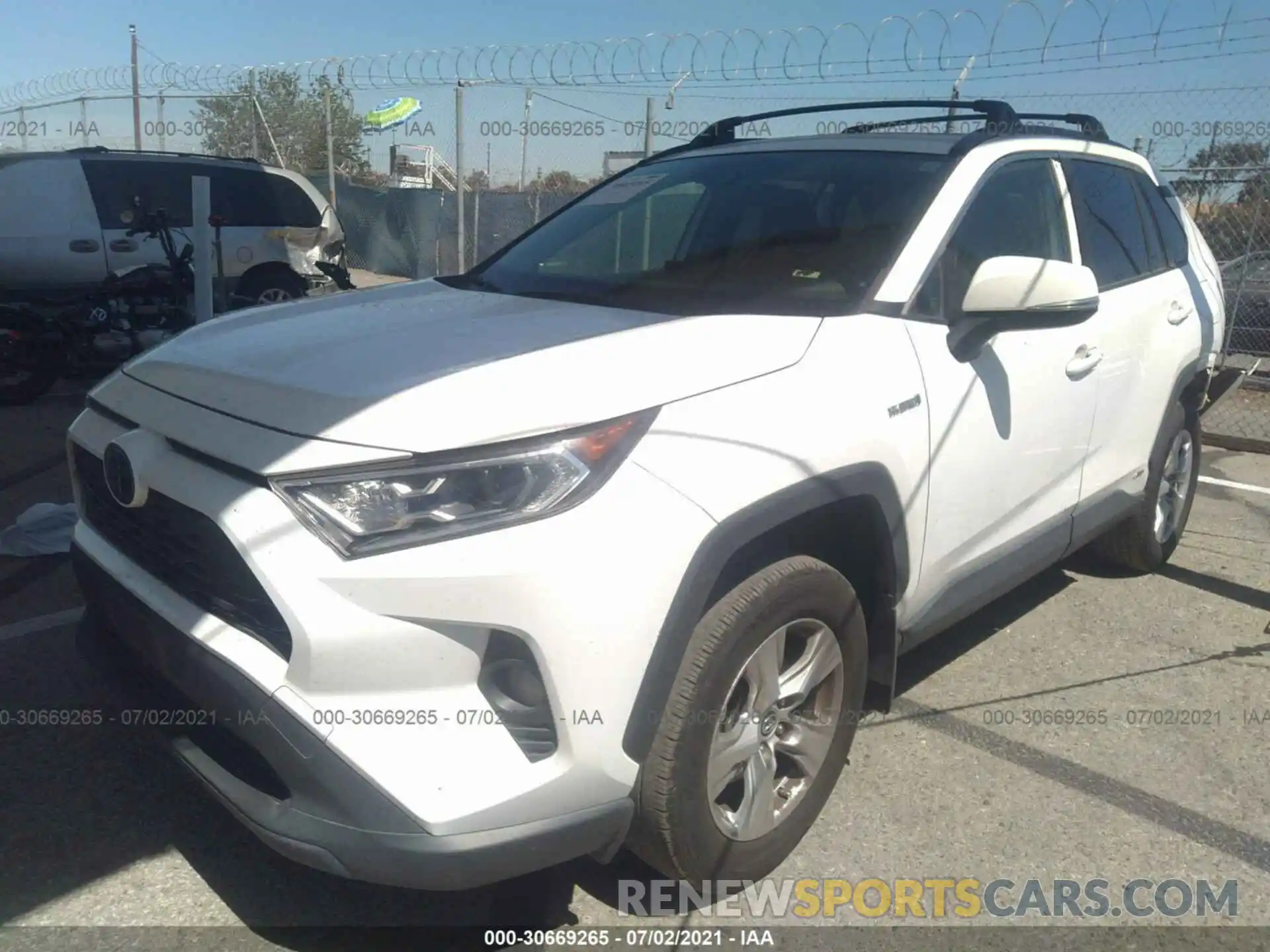 2 Фотография поврежденного автомобиля JTMRWRFV3KD019330 TOYOTA RAV4 2019