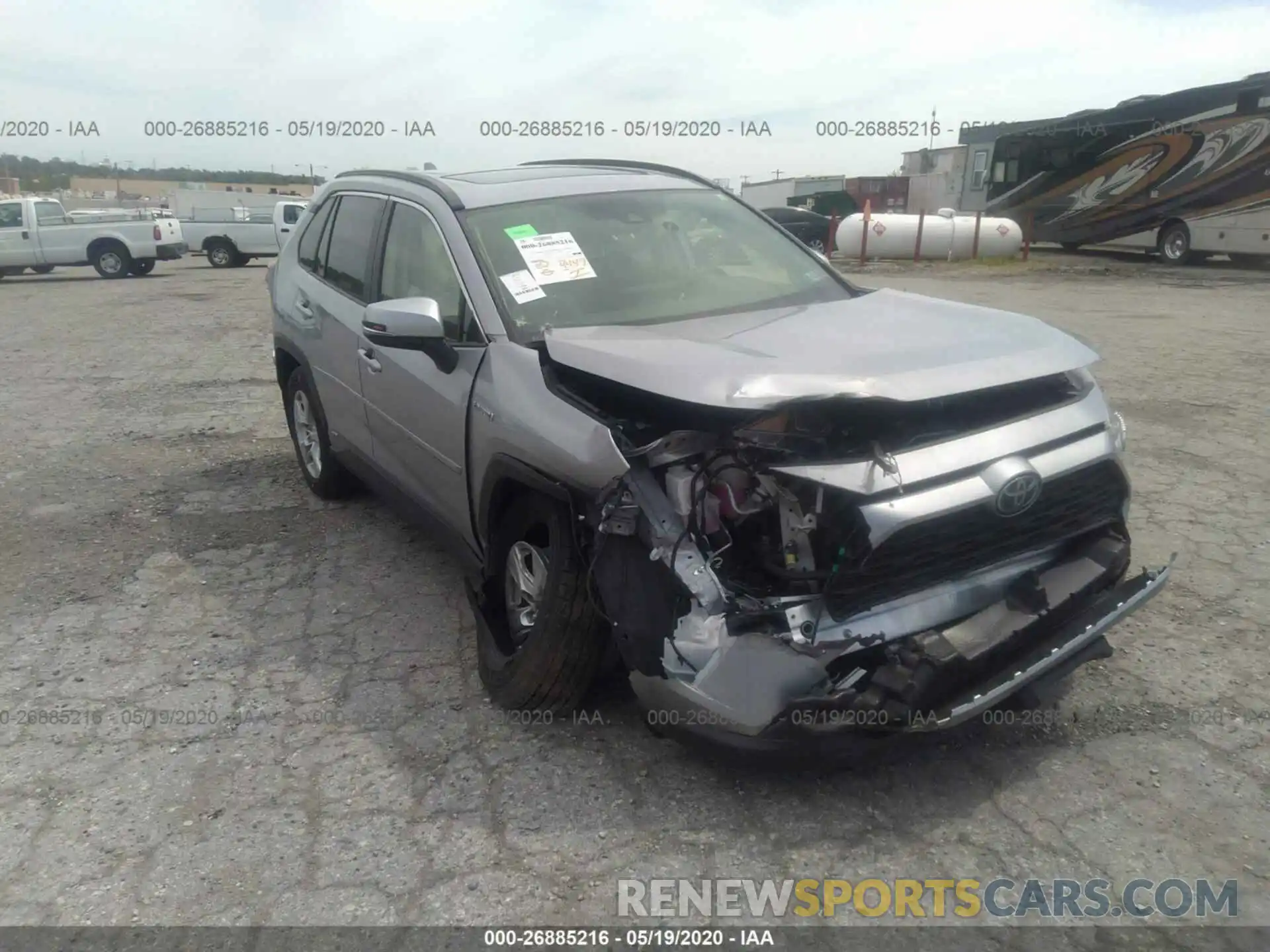 1 Photograph of a damaged car JTMRWRFV3KD030778 TOYOTA RAV4 2019