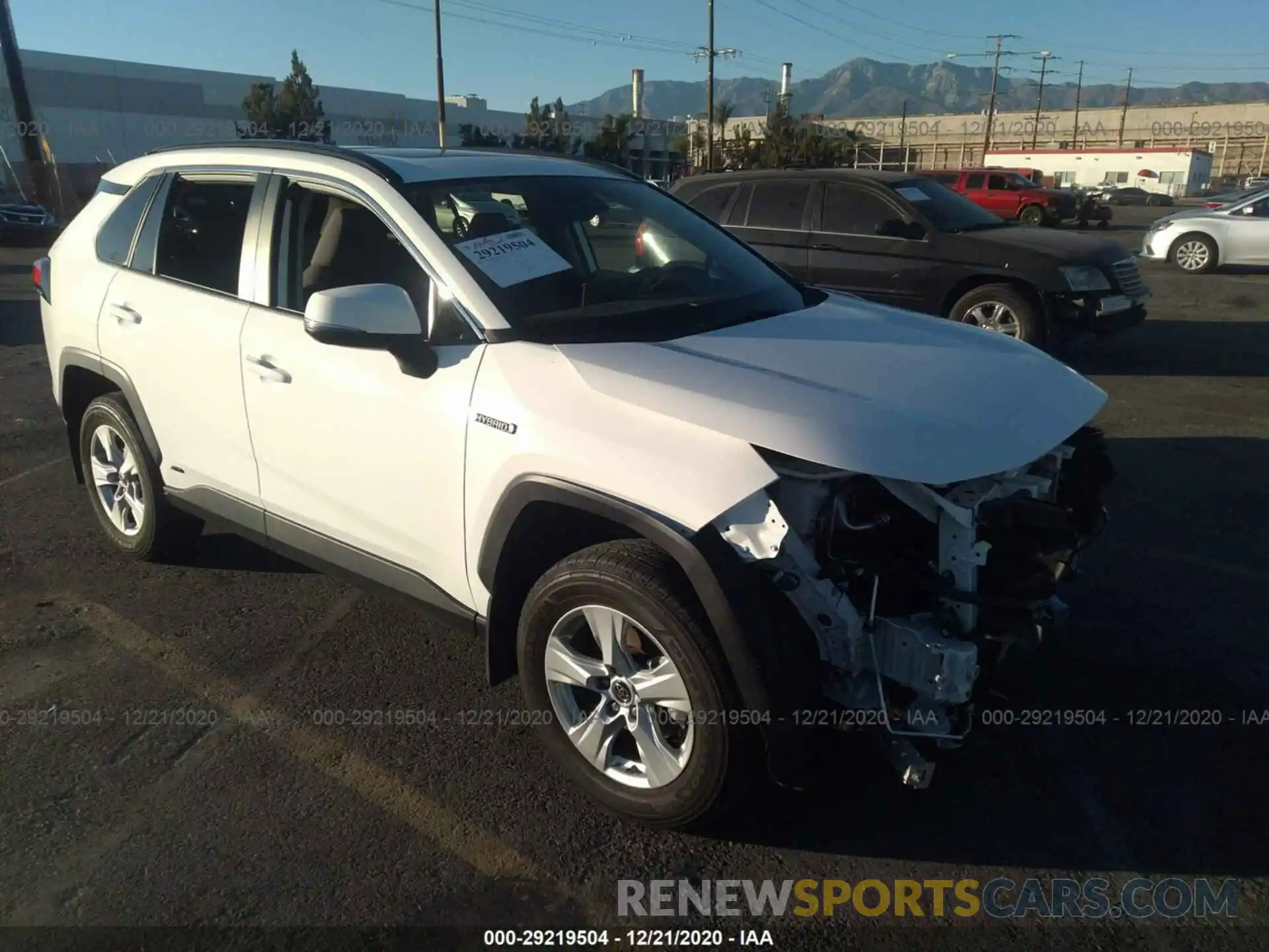 1 Photograph of a damaged car JTMRWRFV3KD508830 TOYOTA RAV4 2019