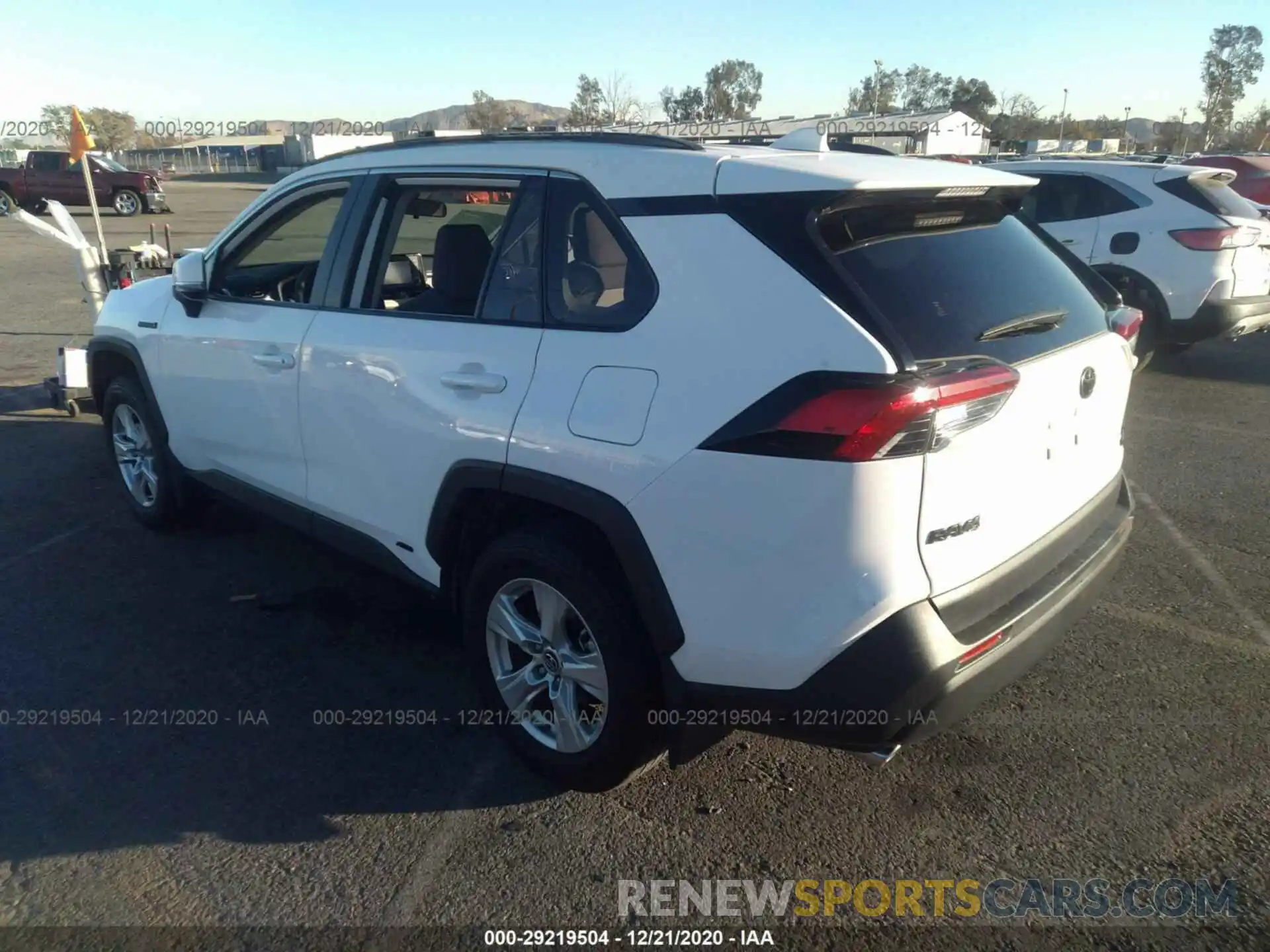 3 Photograph of a damaged car JTMRWRFV3KD508830 TOYOTA RAV4 2019