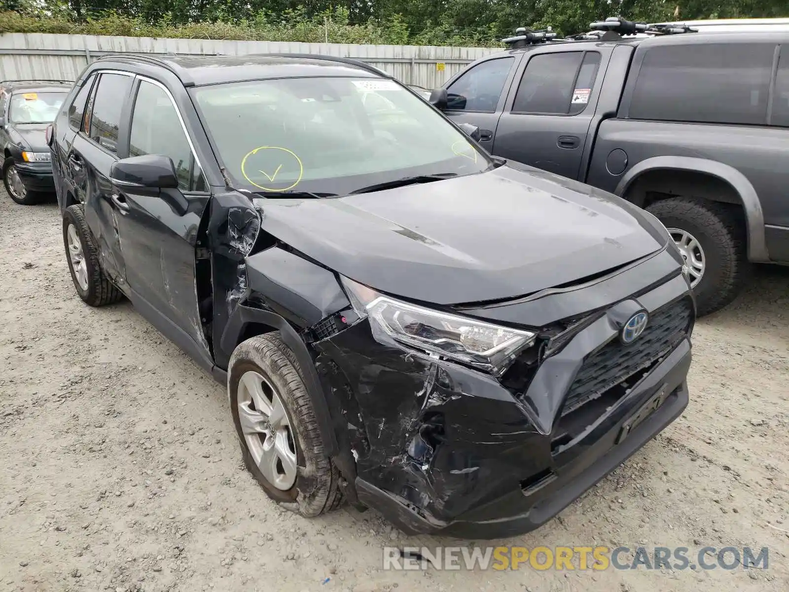 1 Photograph of a damaged car JTMRWRFV3KD519617 TOYOTA RAV4 2019