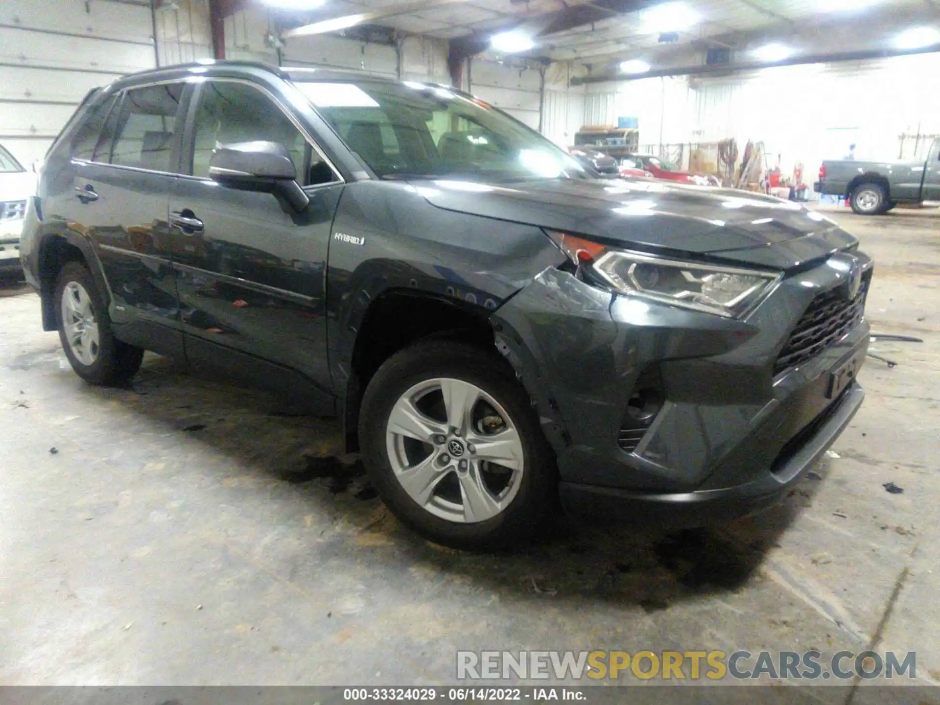 1 Photograph of a damaged car JTMRWRFV4KD004223 TOYOTA RAV4 2019