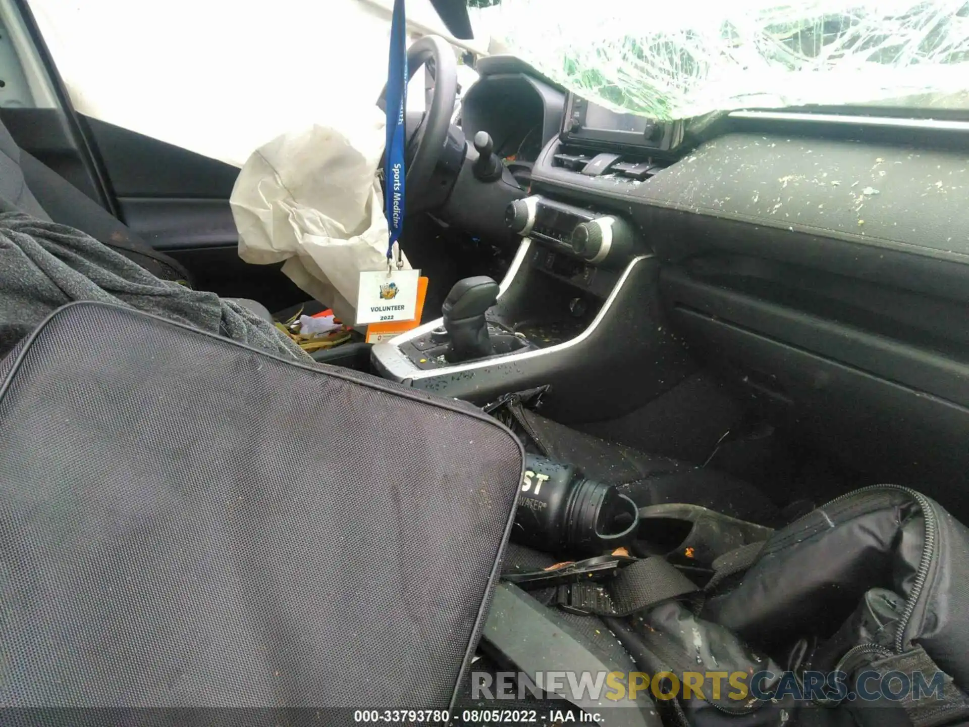 5 Photograph of a damaged car JTMRWRFV4KD010183 TOYOTA RAV4 2019