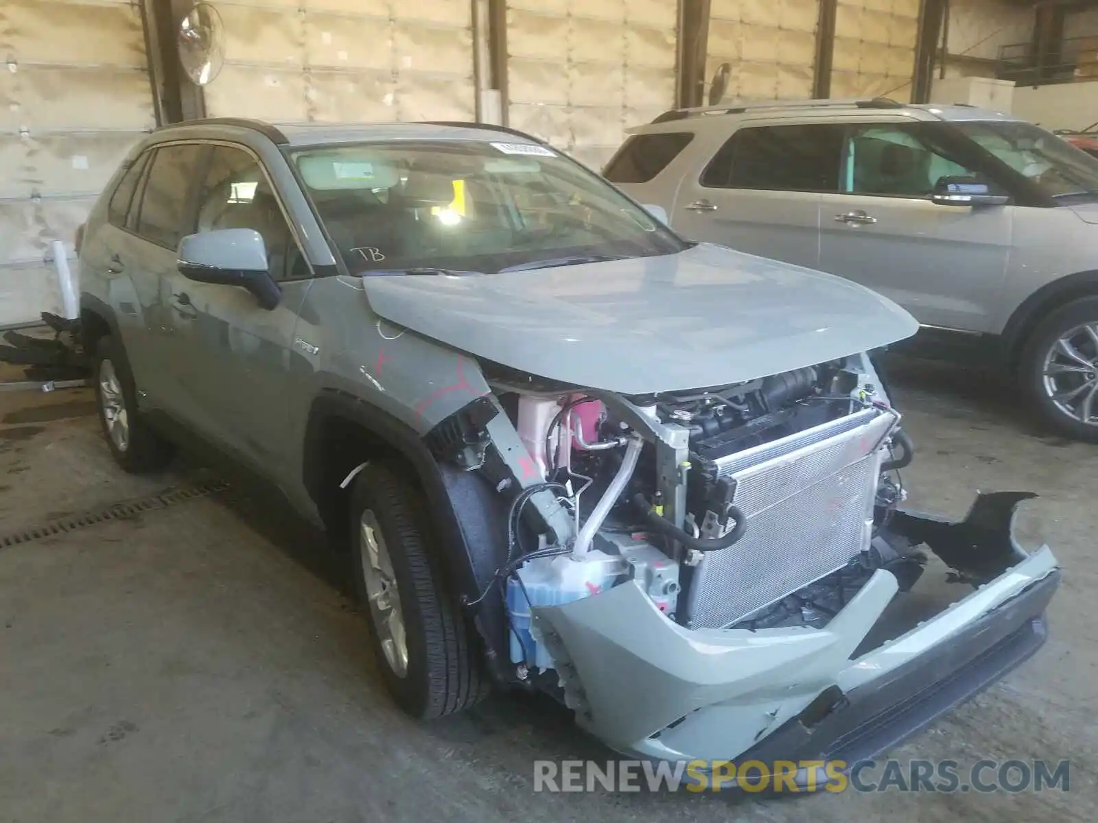 1 Photograph of a damaged car JTMRWRFV4KD011656 TOYOTA RAV4 2019