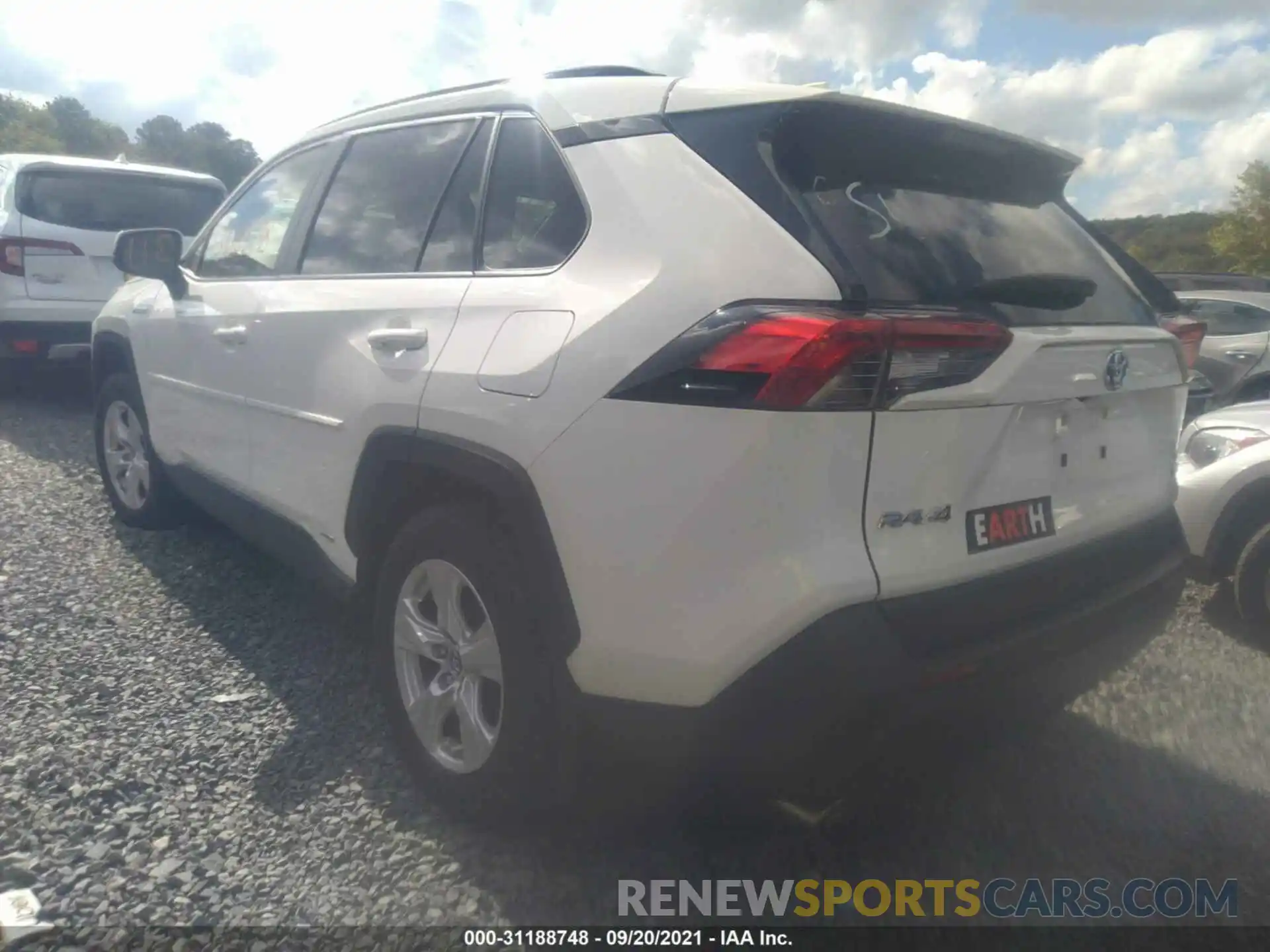 3 Photograph of a damaged car JTMRWRFV4KD028280 TOYOTA RAV4 2019