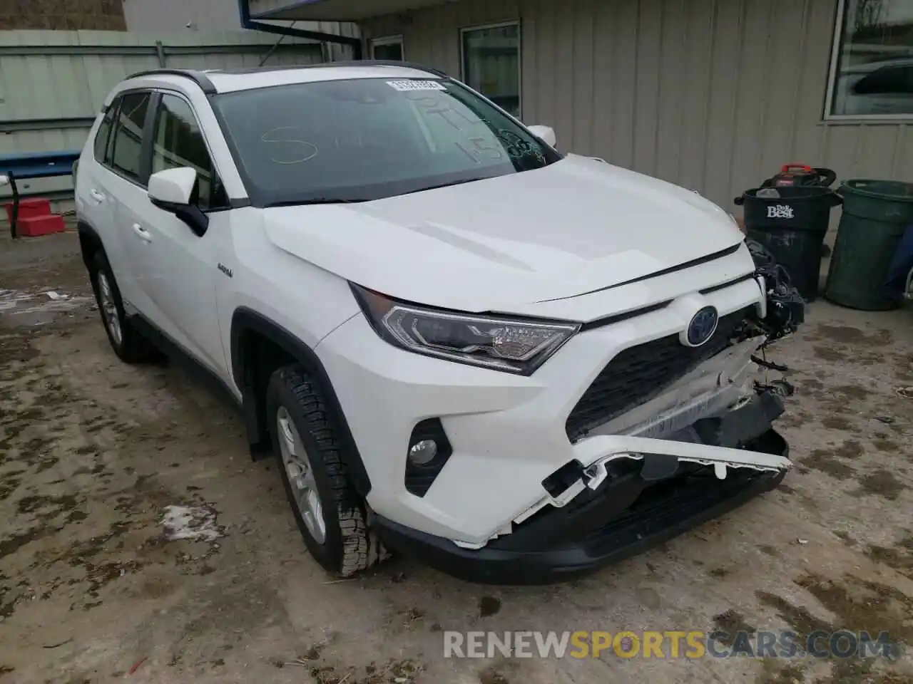 1 Photograph of a damaged car JTMRWRFV4KD029963 TOYOTA RAV4 2019