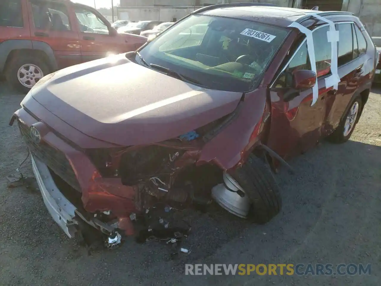 9 Photograph of a damaged car JTMRWRFV4KD036508 TOYOTA RAV4 2019