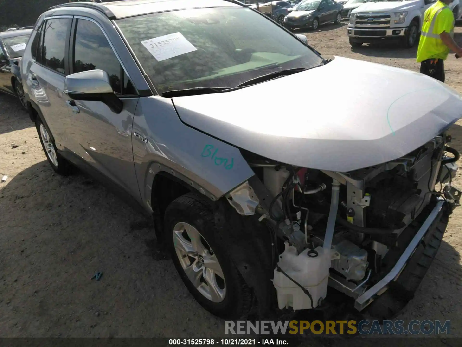 1 Photograph of a damaged car JTMRWRFV5KD003209 TOYOTA RAV4 2019