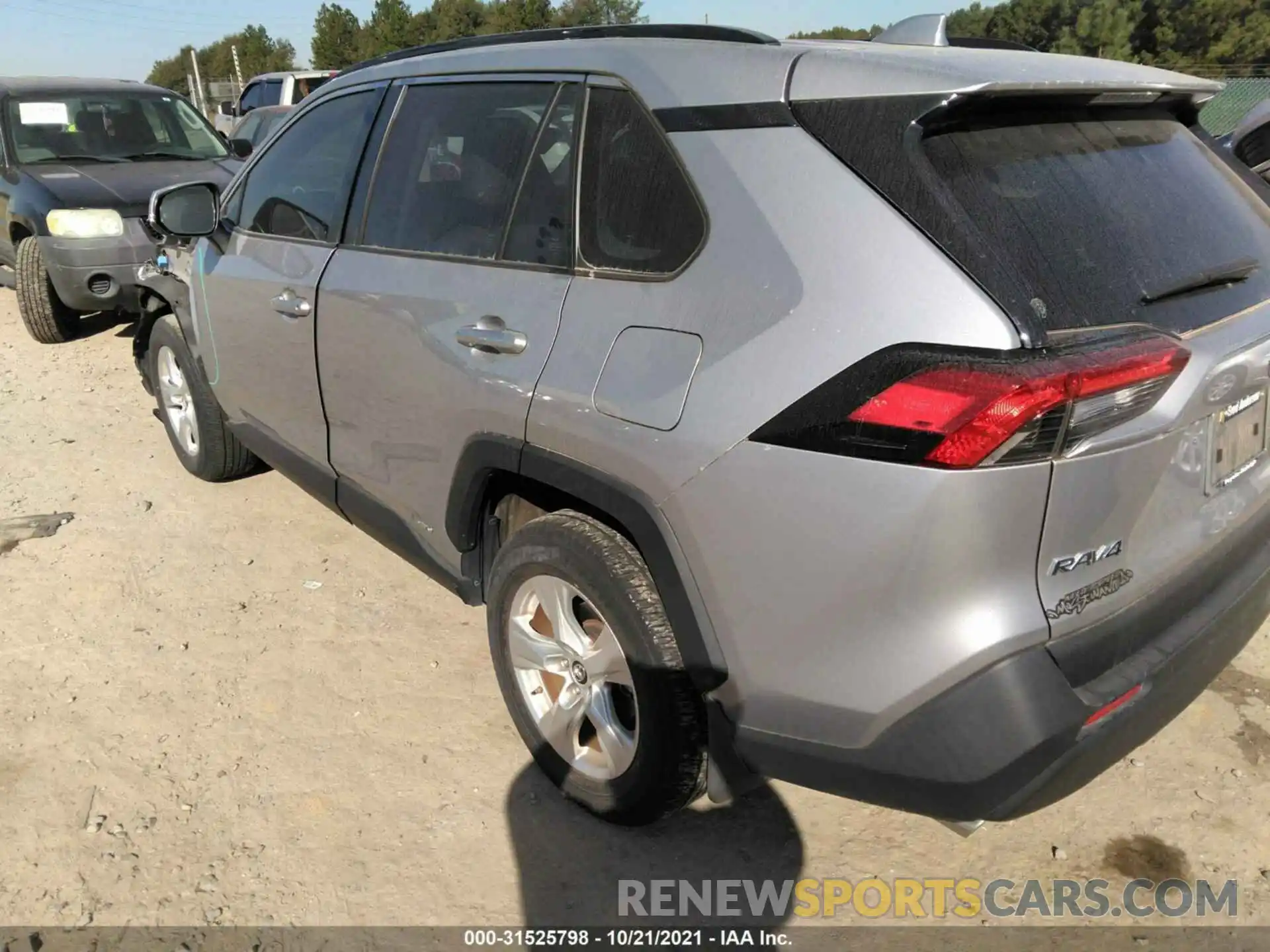 3 Photograph of a damaged car JTMRWRFV5KD003209 TOYOTA RAV4 2019