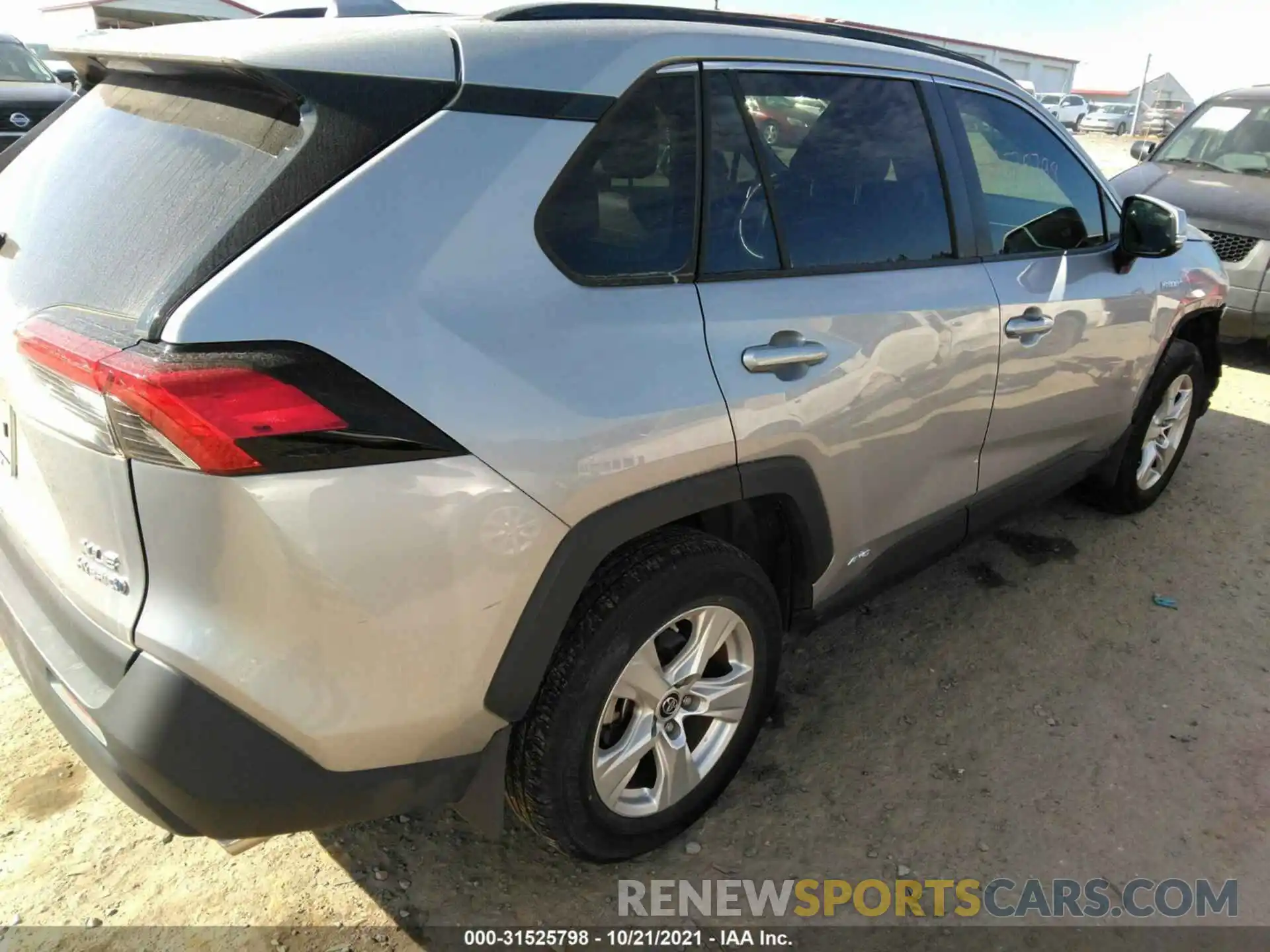 4 Photograph of a damaged car JTMRWRFV5KD003209 TOYOTA RAV4 2019