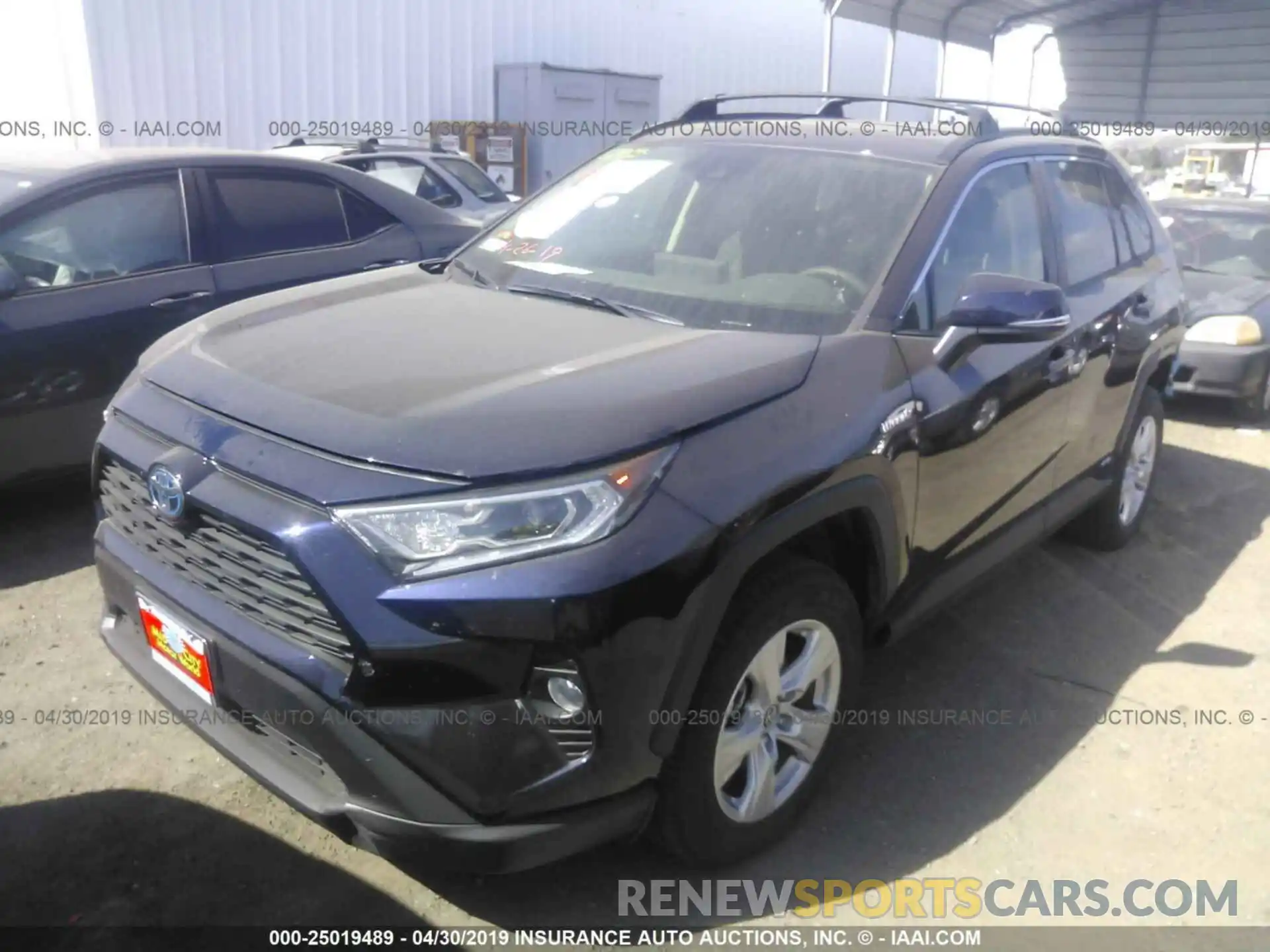 2 Фотография поврежденного автомобиля JTMRWRFV5KD004277 TOYOTA RAV4 2019