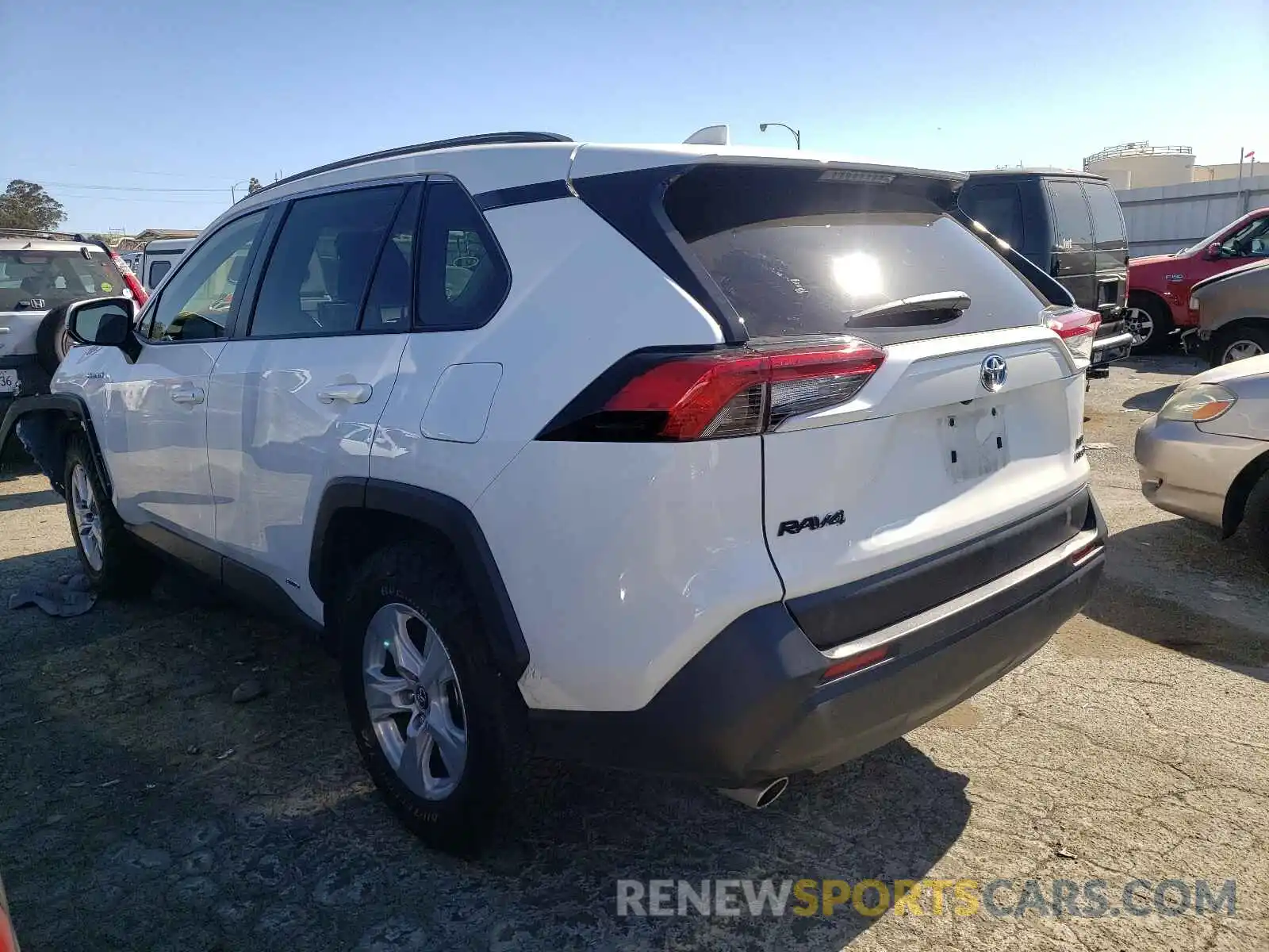 3 Photograph of a damaged car JTMRWRFV5KD005672 TOYOTA RAV4 2019