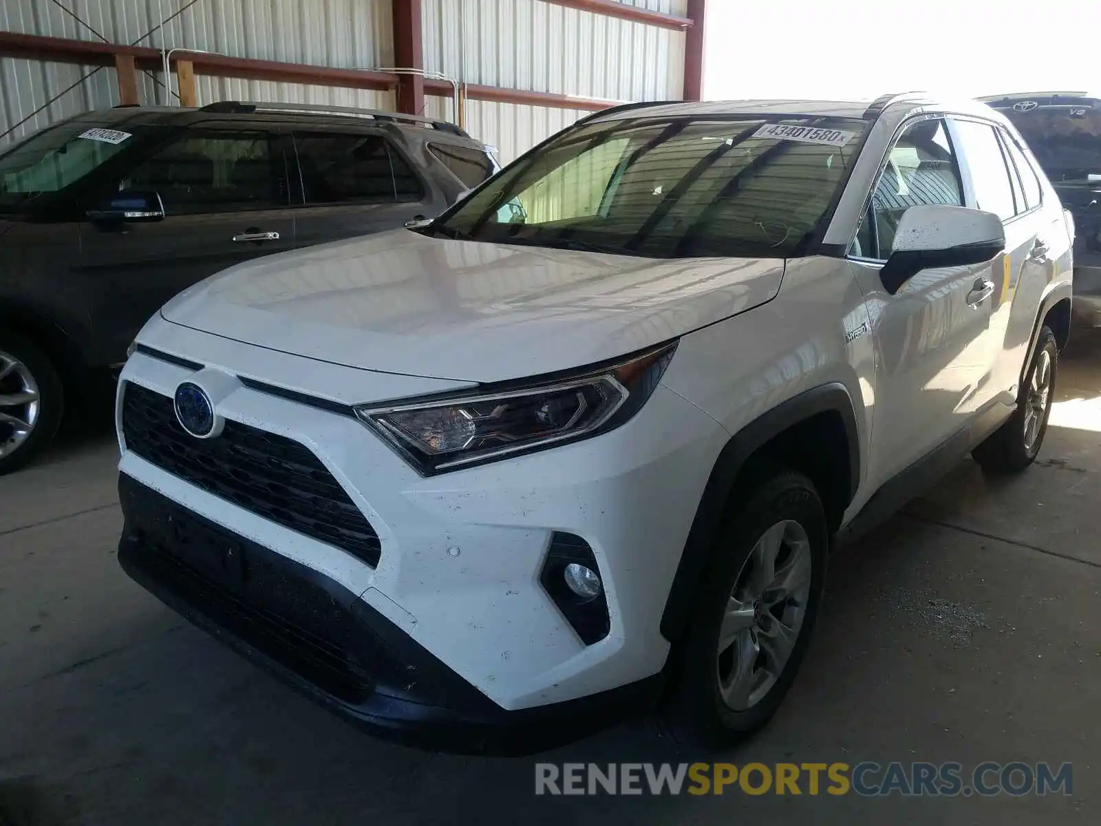 2 Фотография поврежденного автомобиля JTMRWRFV5KD014422 TOYOTA RAV4 2019