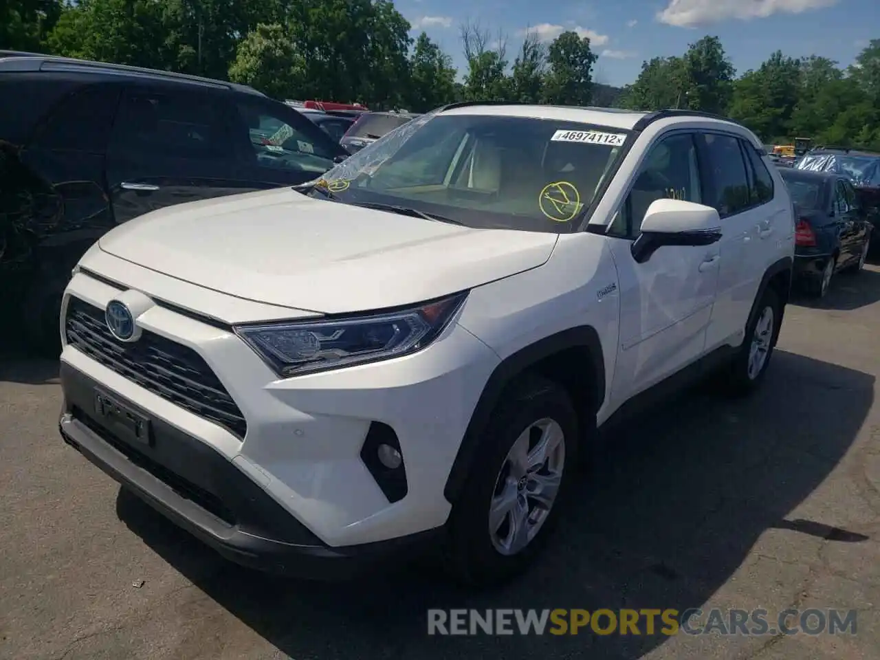 2 Photograph of a damaged car JTMRWRFV5KD022942 TOYOTA RAV4 2019