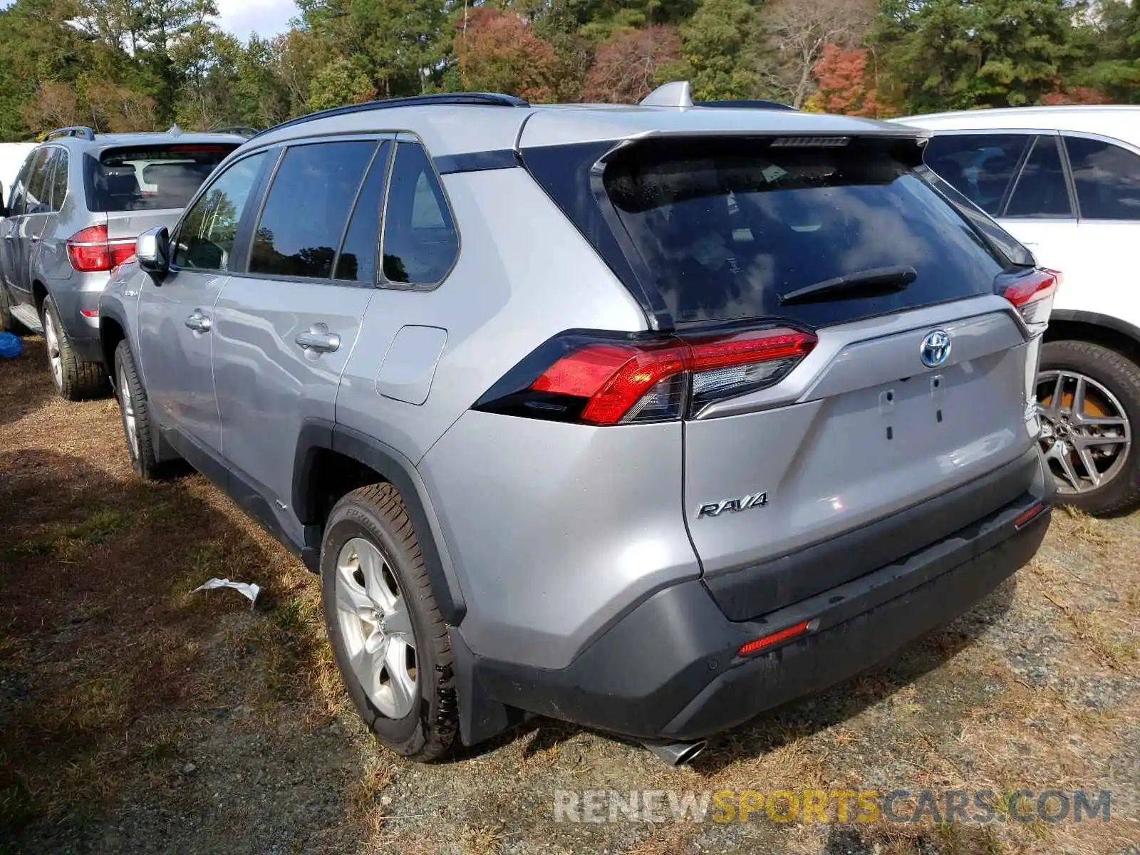 3 Photograph of a damaged car JTMRWRFV5KD027039 TOYOTA RAV4 2019