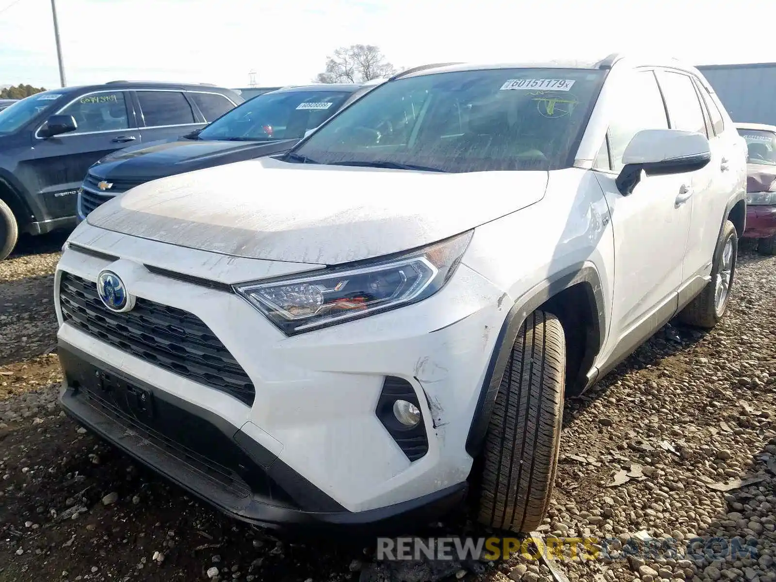 2 Photograph of a damaged car JTMRWRFV5KD031432 TOYOTA RAV4 2019