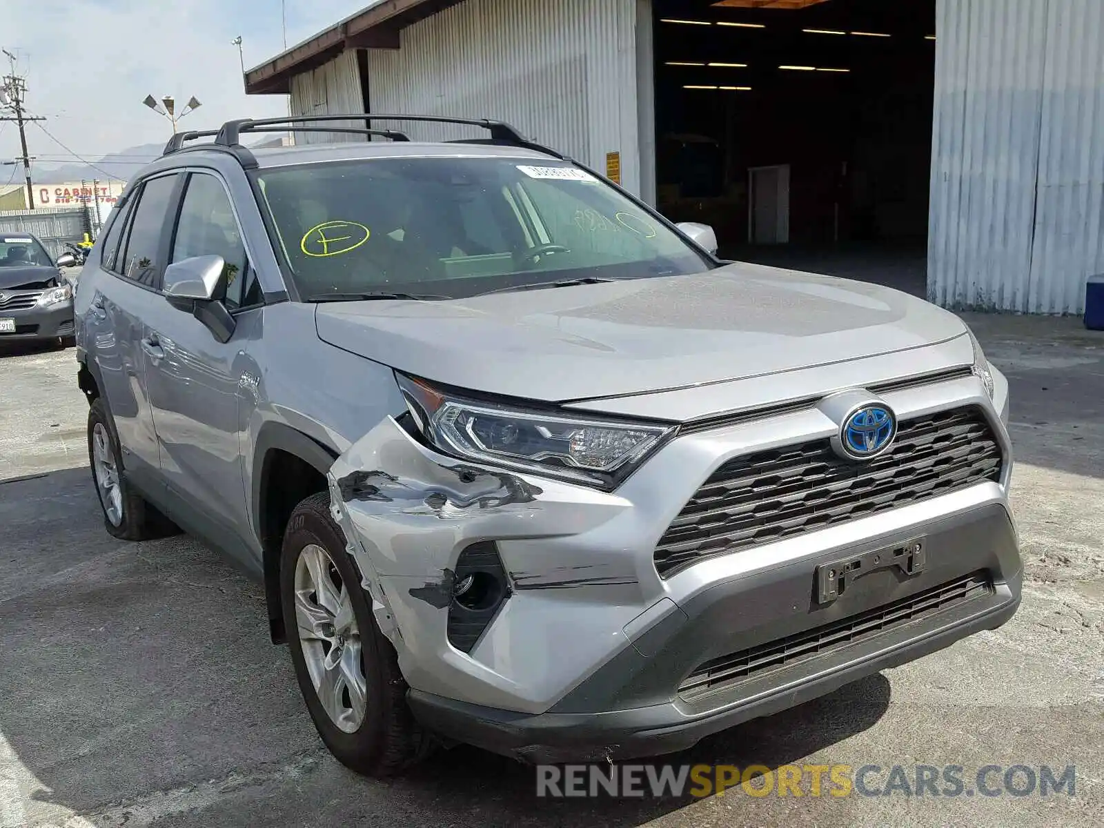 1 Photograph of a damaged car JTMRWRFV5KD500213 TOYOTA RAV4 2019