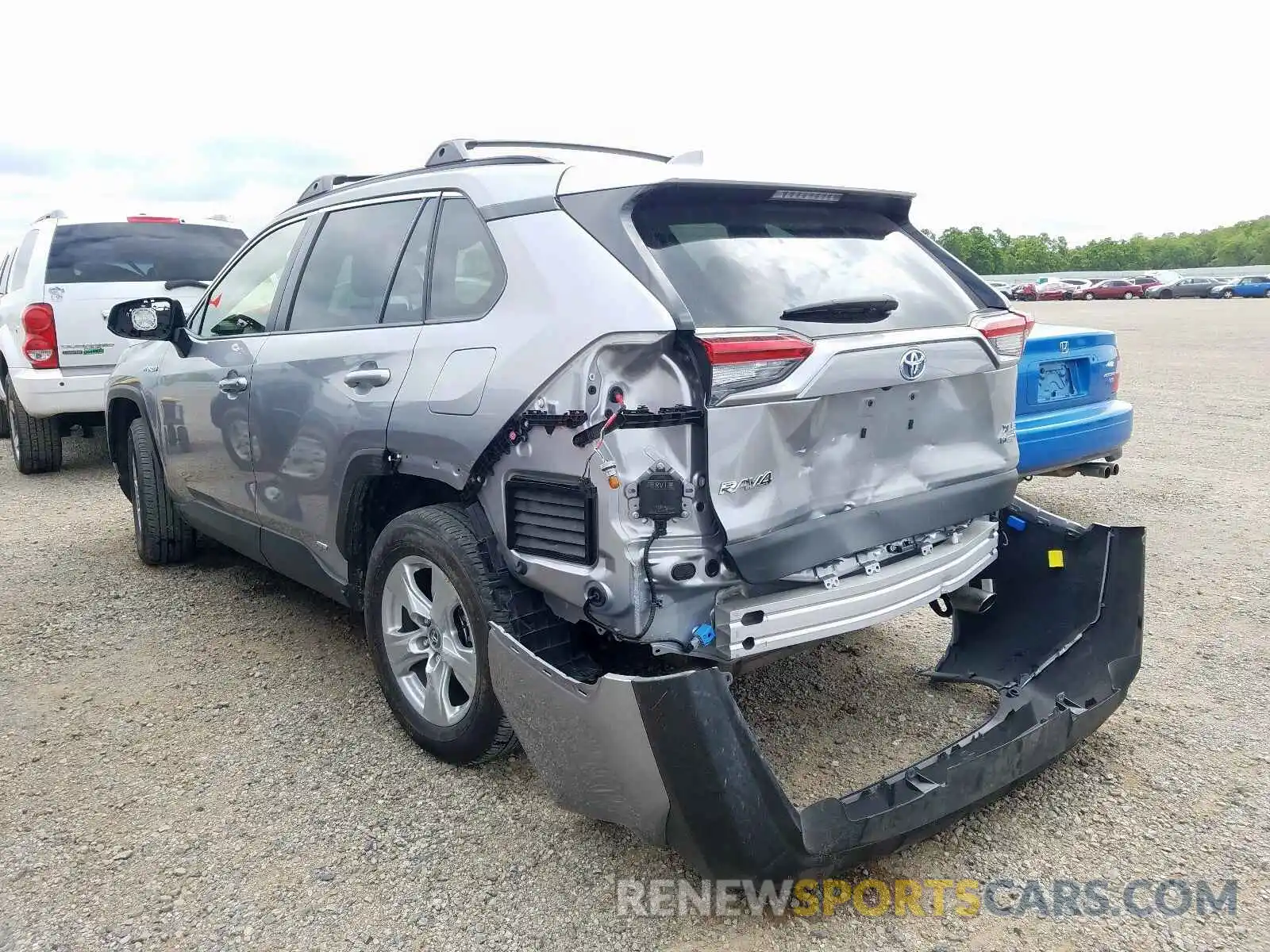 3 Фотография поврежденного автомобиля JTMRWRFV5KD500647 TOYOTA RAV4 2019