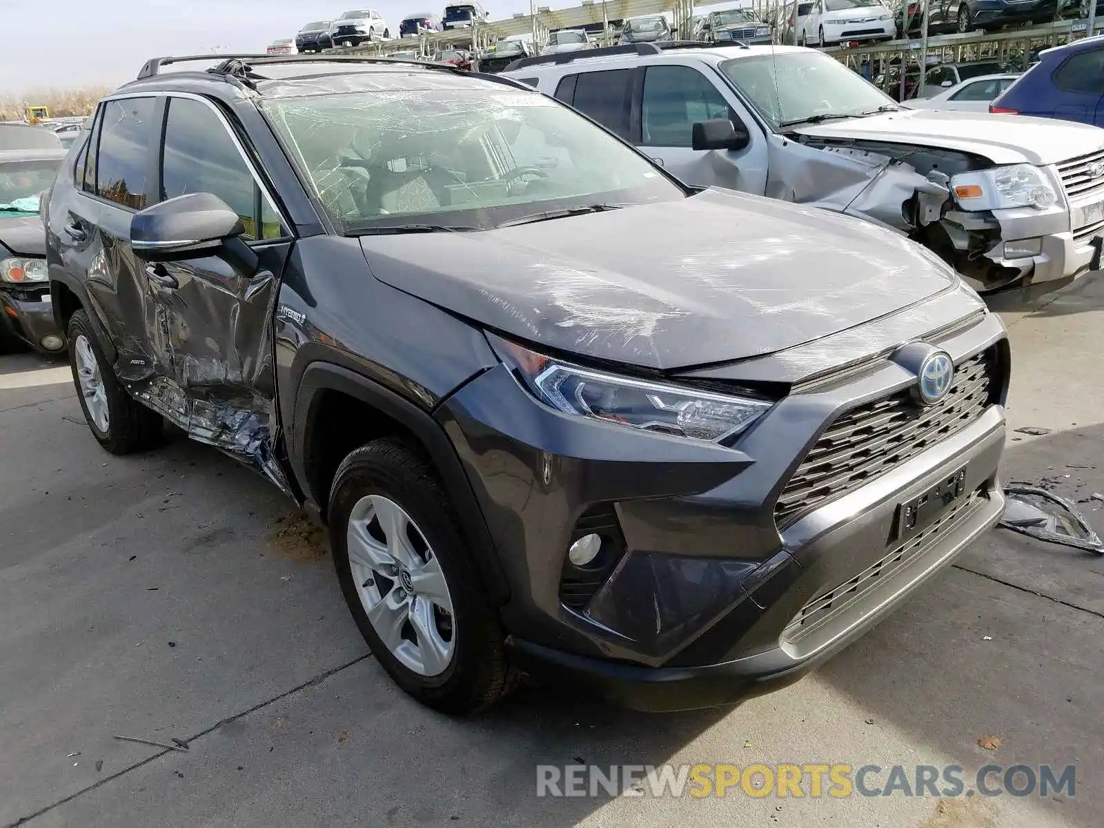 1 Photograph of a damaged car JTMRWRFV6KD009083 TOYOTA RAV4 2019