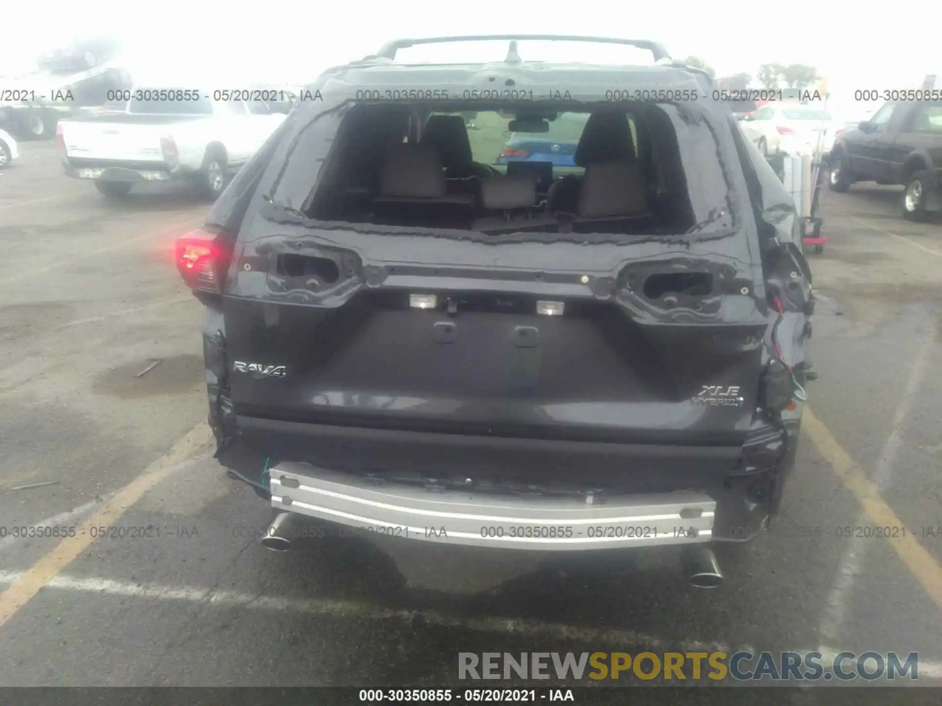 6 Photograph of a damaged car JTMRWRFV6KD017779 TOYOTA RAV4 2019