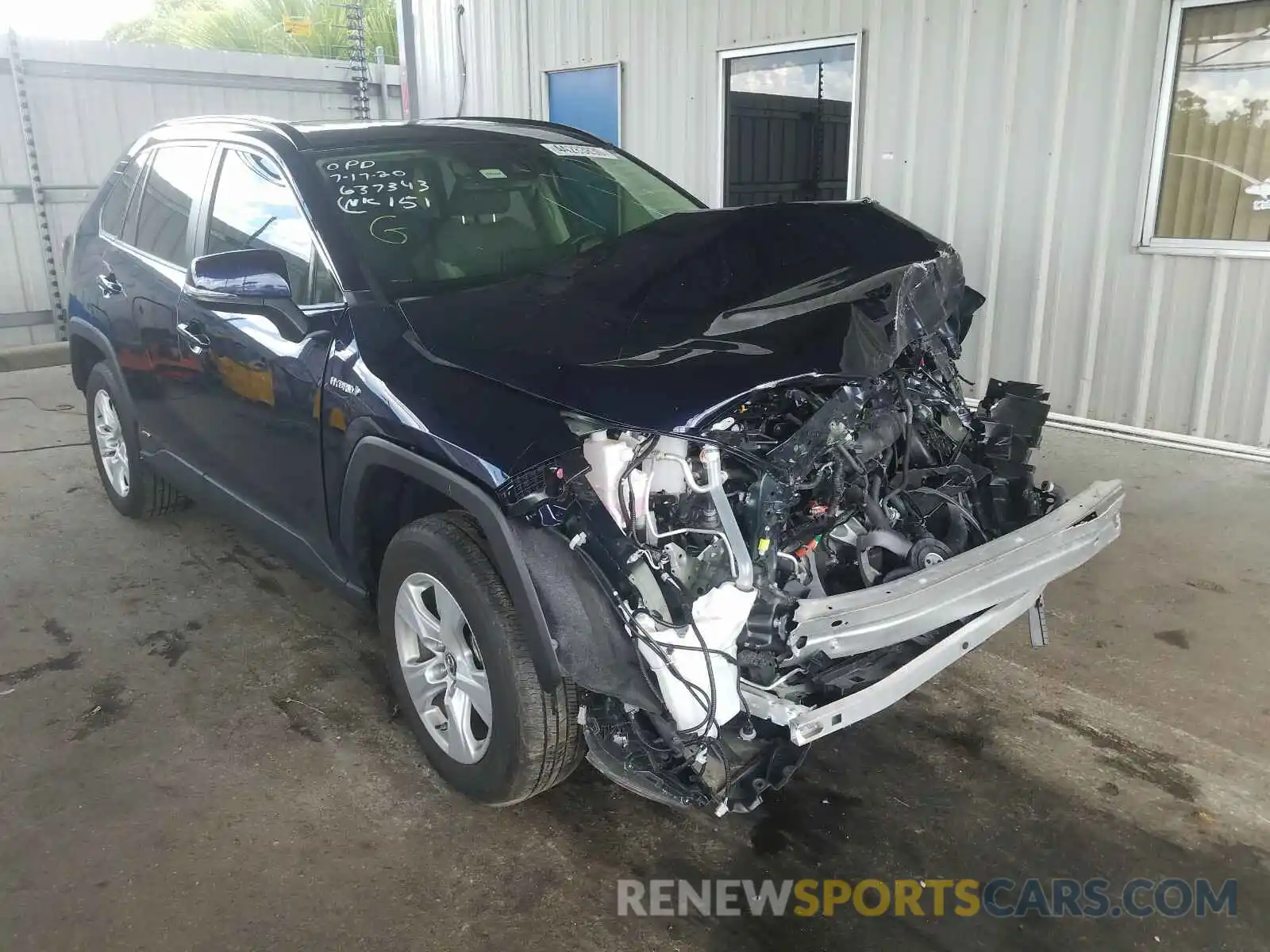 1 Photograph of a damaged car JTMRWRFV6KD021055 TOYOTA RAV4 2019