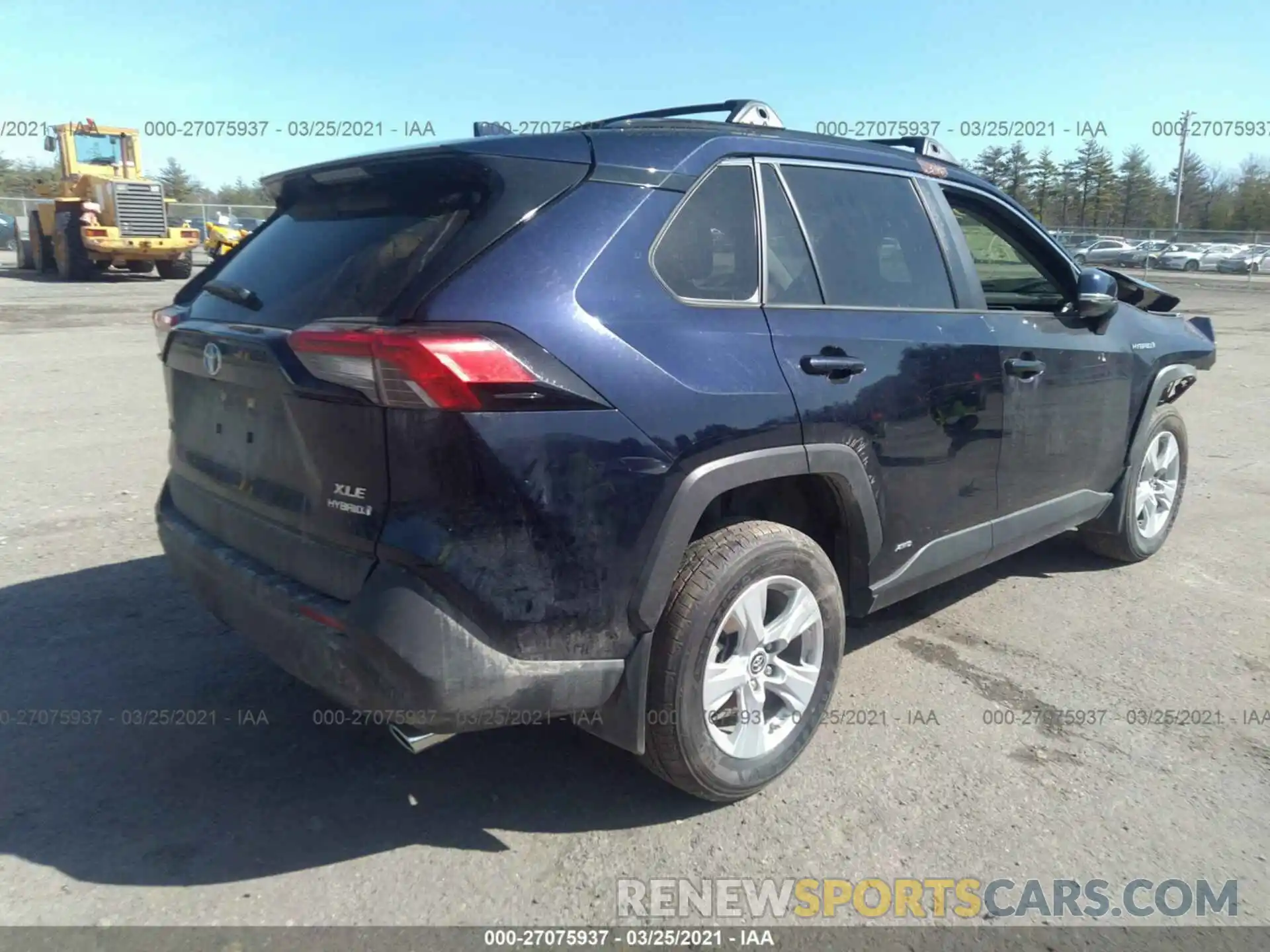 4 Photograph of a damaged car JTMRWRFV6KD030838 TOYOTA RAV4 2019