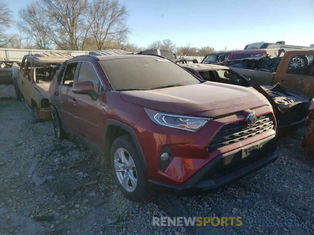 1 Photograph of a damaged car JTMRWRFV6KD511432 TOYOTA RAV4 2019