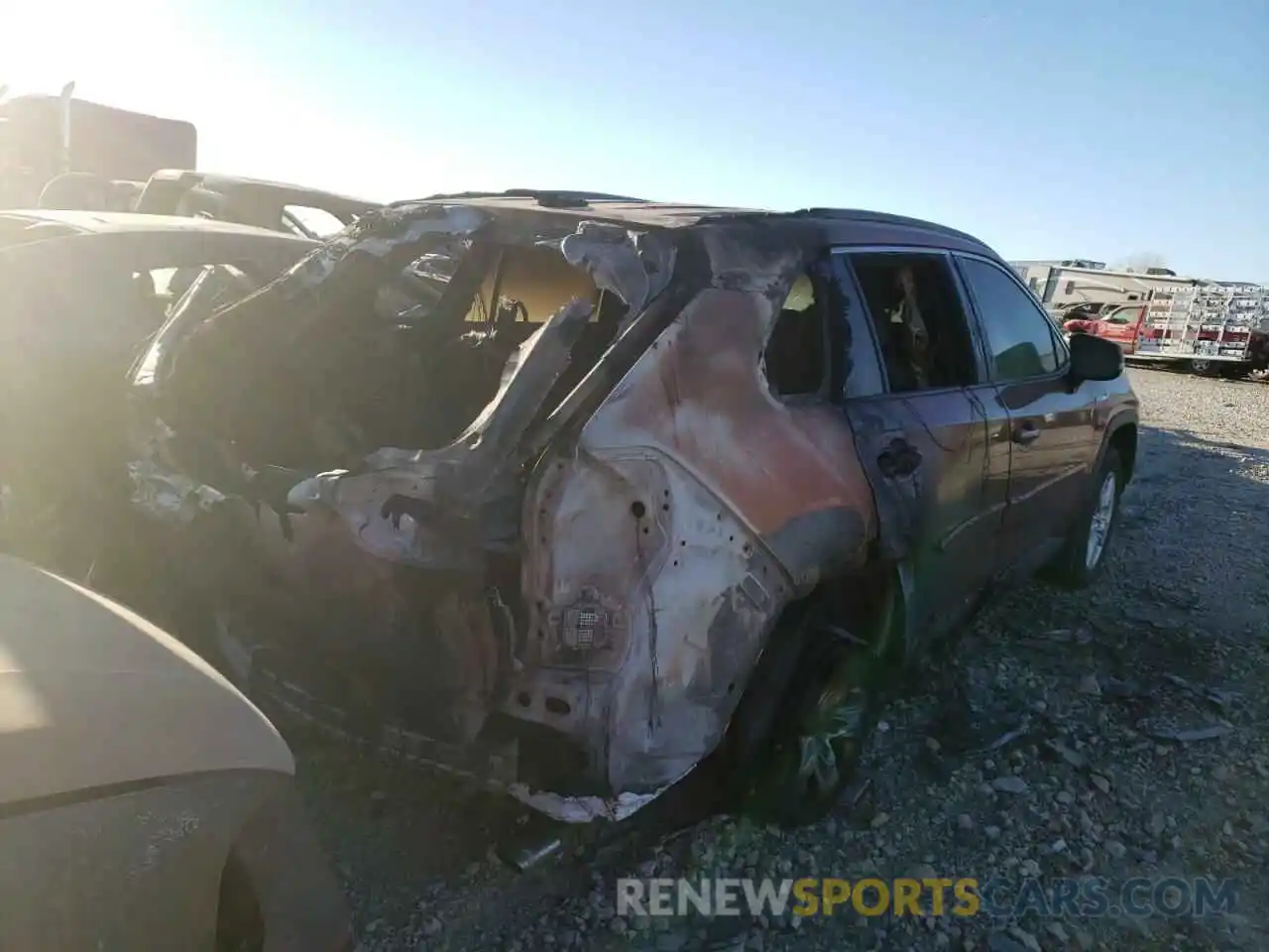 4 Photograph of a damaged car JTMRWRFV6KD511432 TOYOTA RAV4 2019