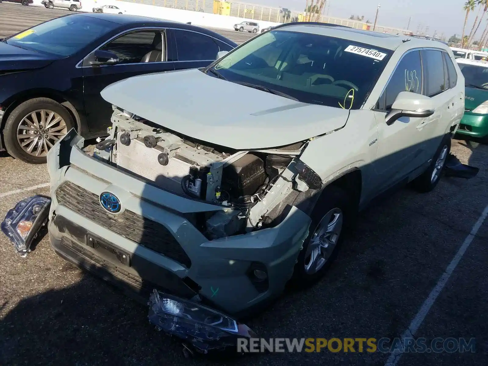 2 Photograph of a damaged car JTMRWRFV6KJ007626 TOYOTA RAV4 2019