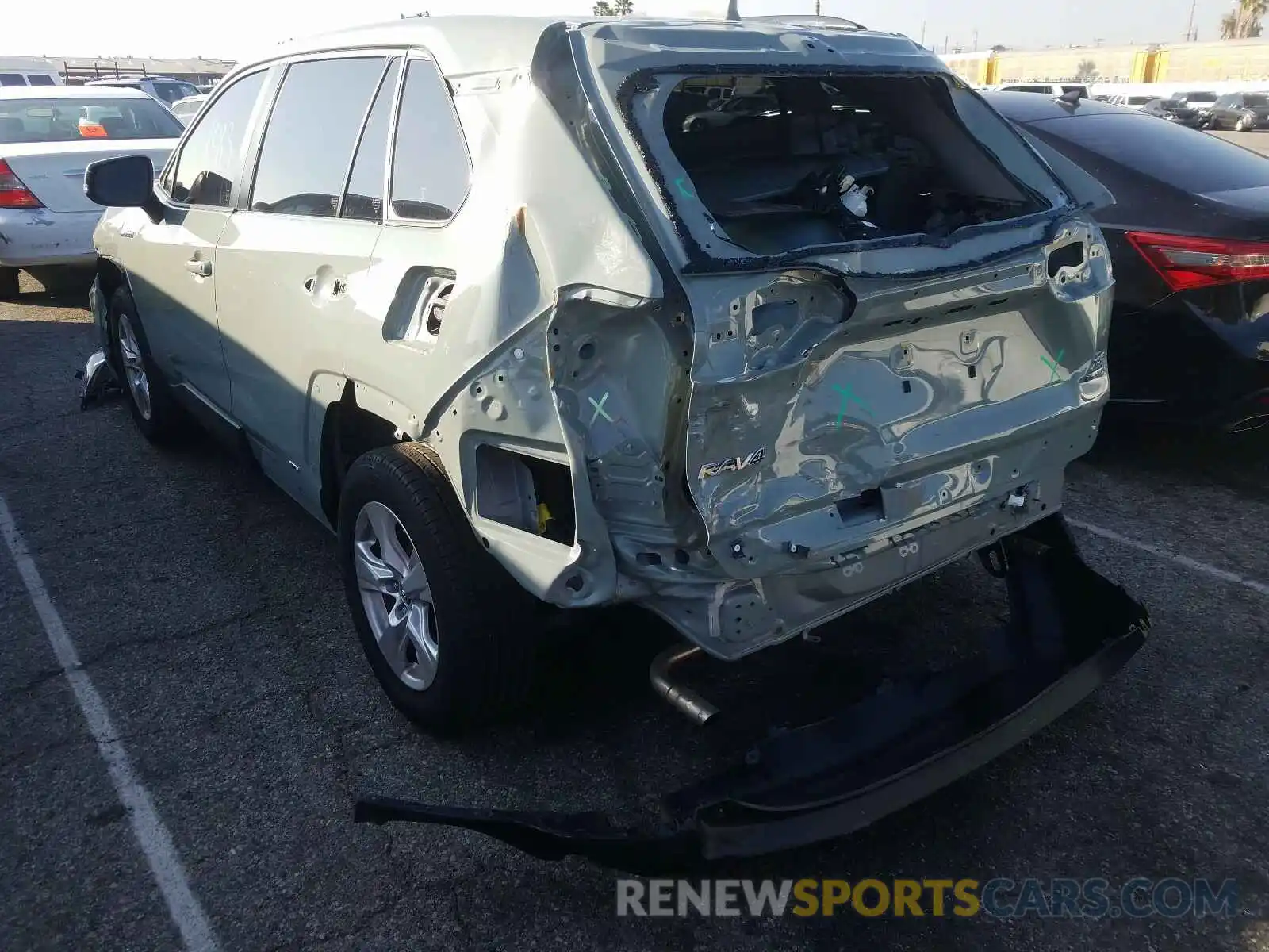 3 Photograph of a damaged car JTMRWRFV6KJ007626 TOYOTA RAV4 2019