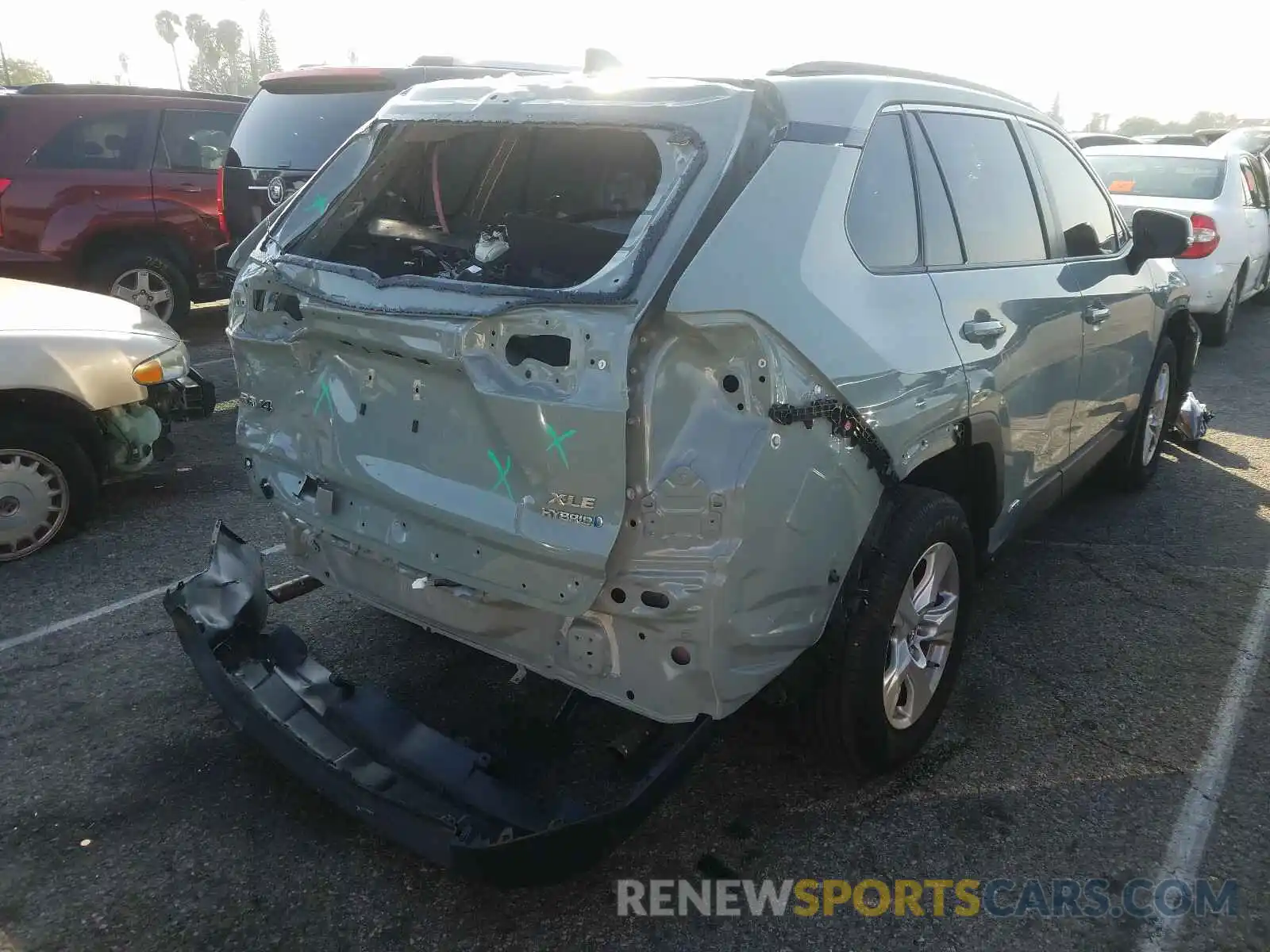 4 Photograph of a damaged car JTMRWRFV6KJ007626 TOYOTA RAV4 2019