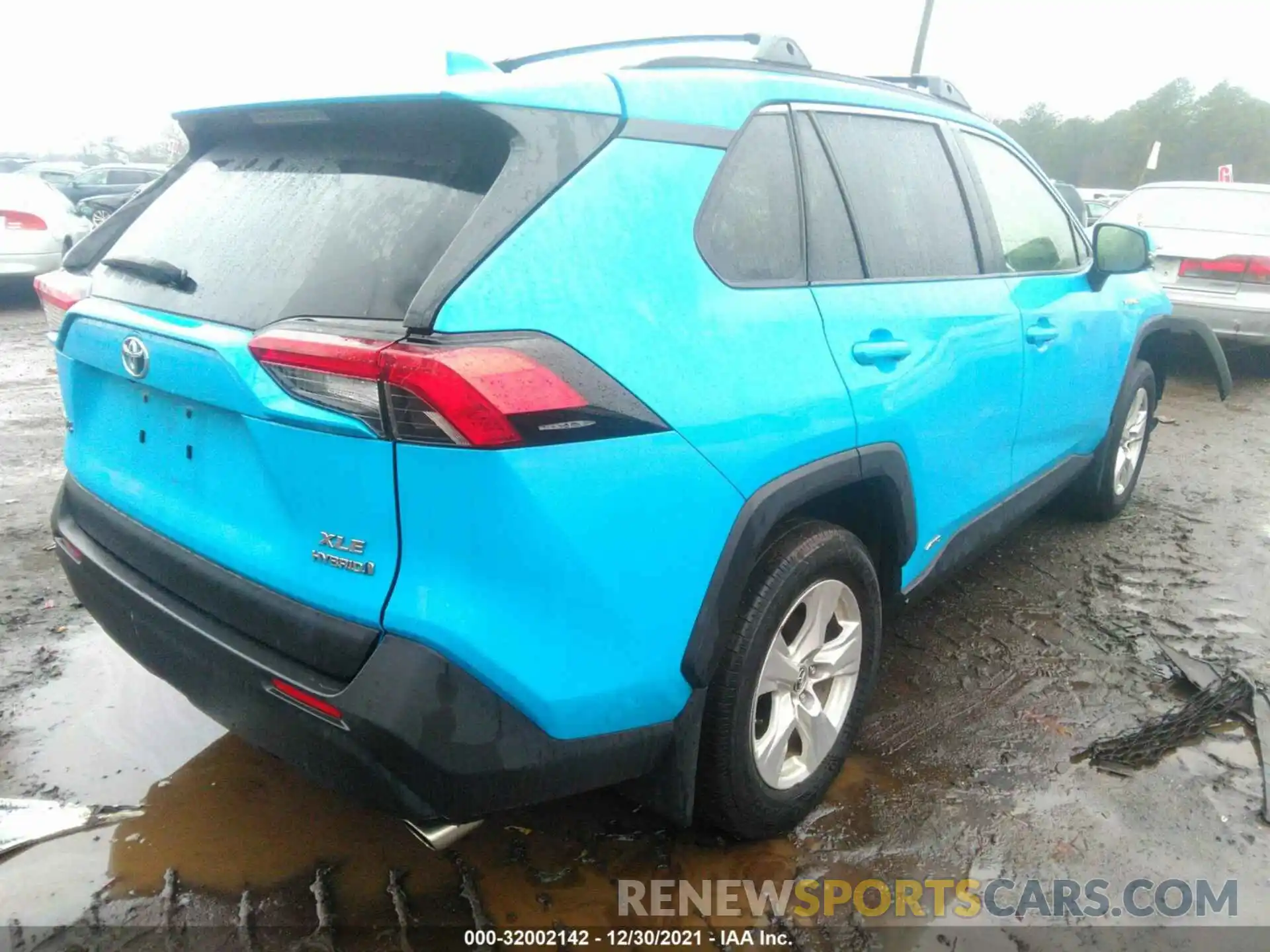 4 Photograph of a damaged car JTMRWRFV7KD006371 TOYOTA RAV4 2019