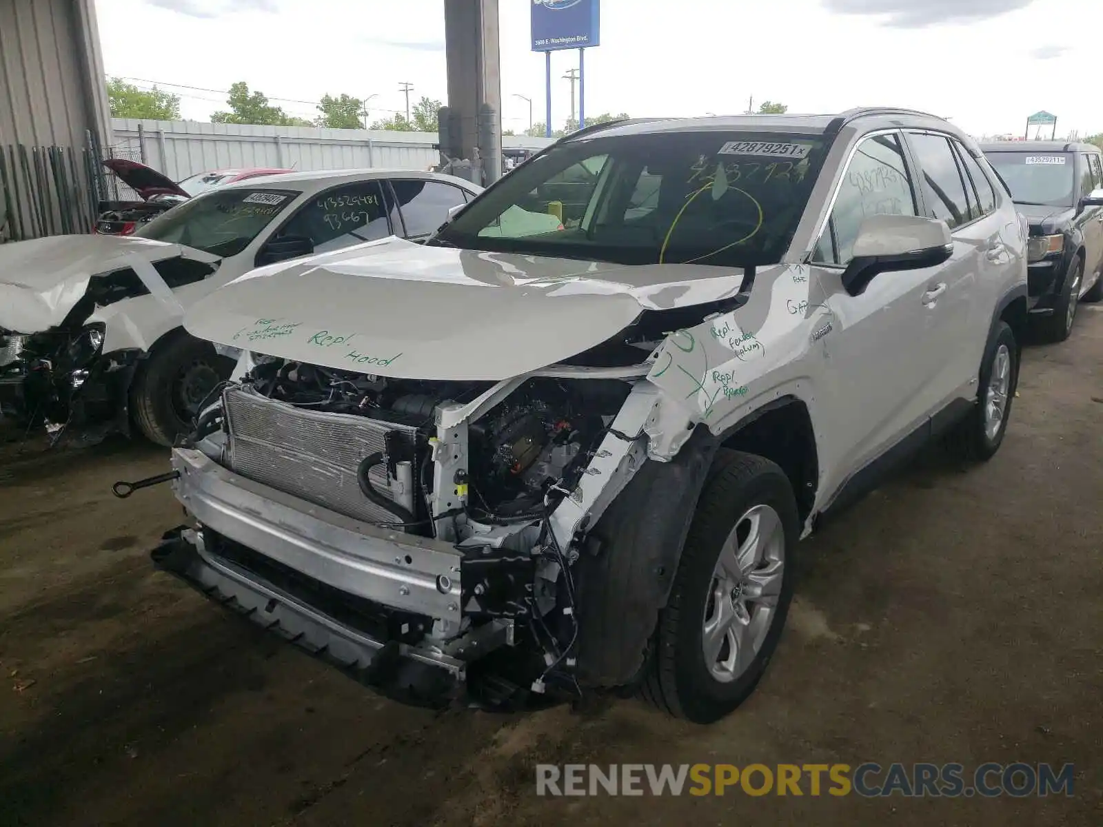 2 Photograph of a damaged car JTMRWRFV7KD009884 TOYOTA RAV4 2019