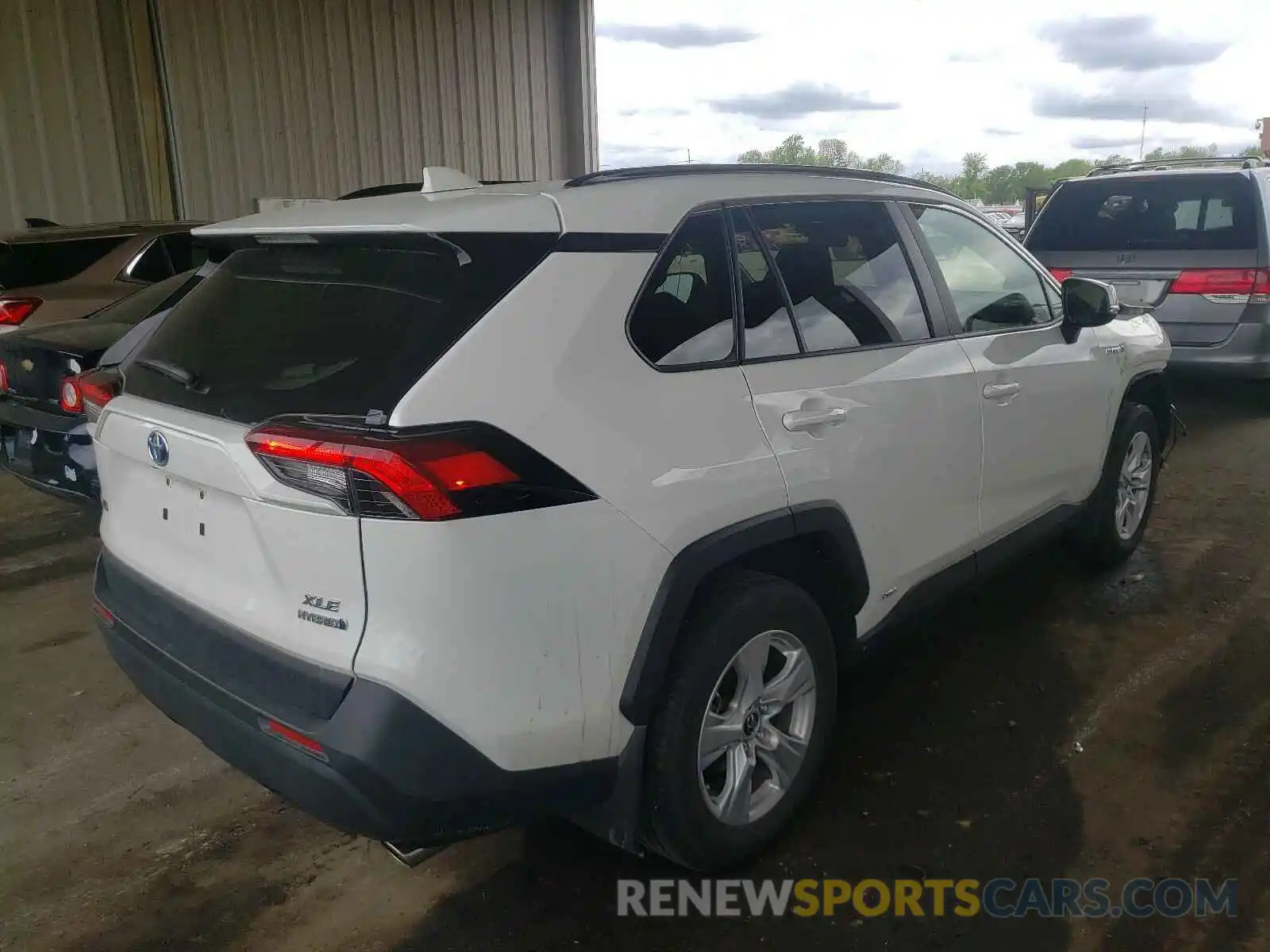 4 Photograph of a damaged car JTMRWRFV7KD009884 TOYOTA RAV4 2019