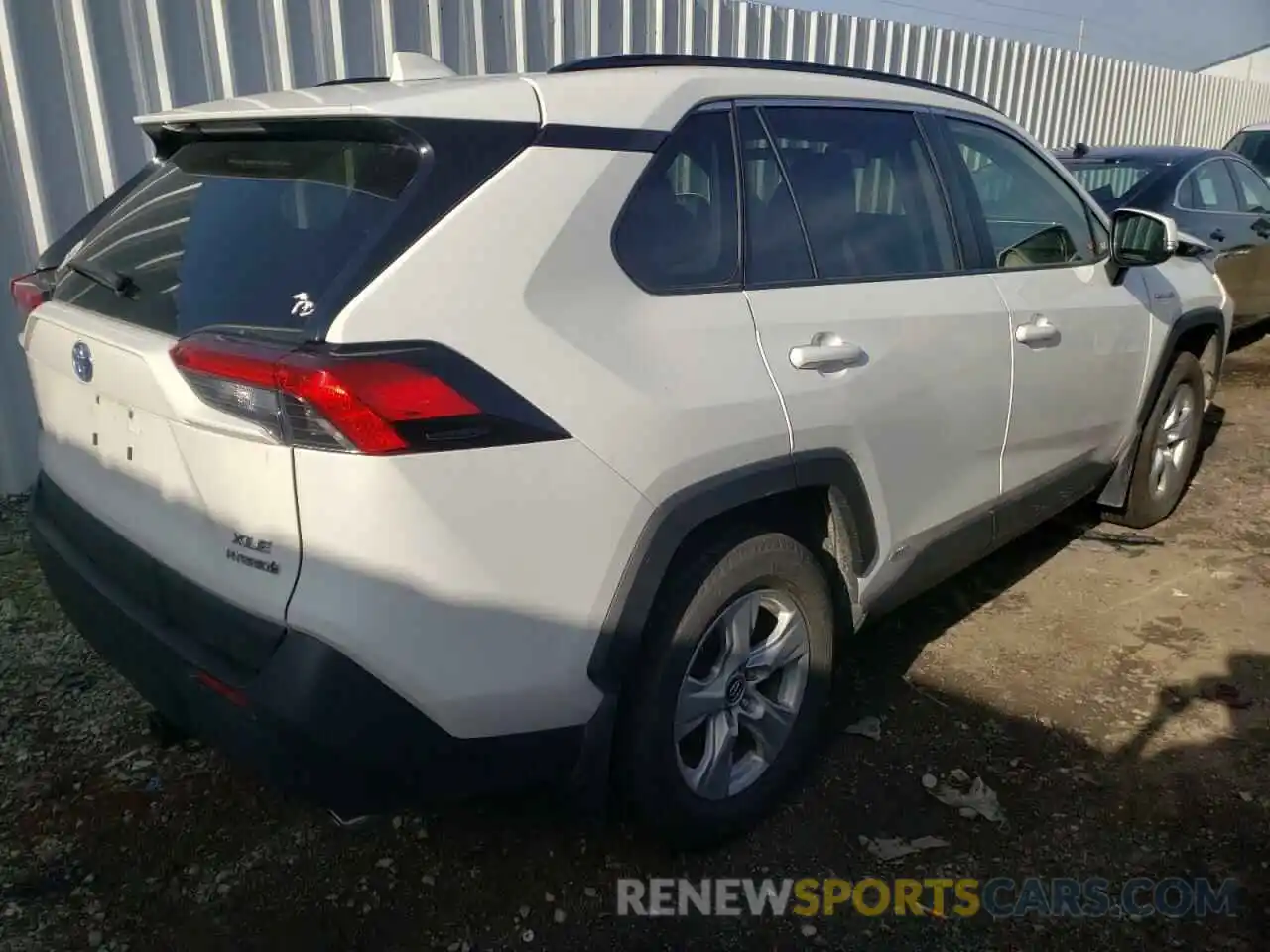 4 Photograph of a damaged car JTMRWRFV7KD011151 TOYOTA RAV4 2019