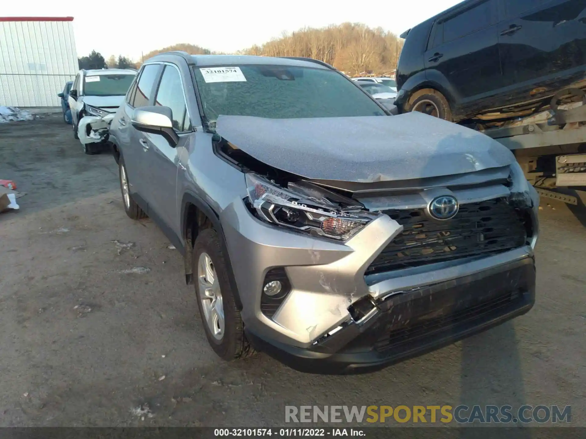 1 Photograph of a damaged car JTMRWRFV7KD022375 TOYOTA RAV4 2019