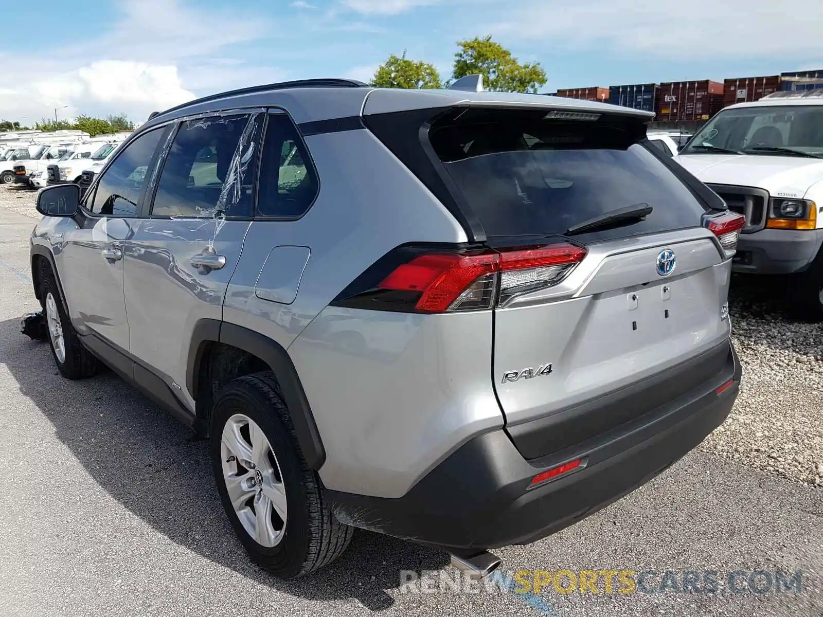 3 Photograph of a damaged car JTMRWRFV7KD027690 TOYOTA RAV4 2019